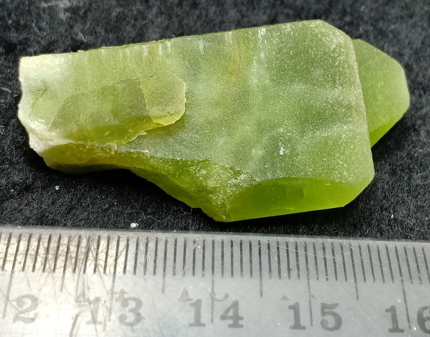 Peridot crystal 23g