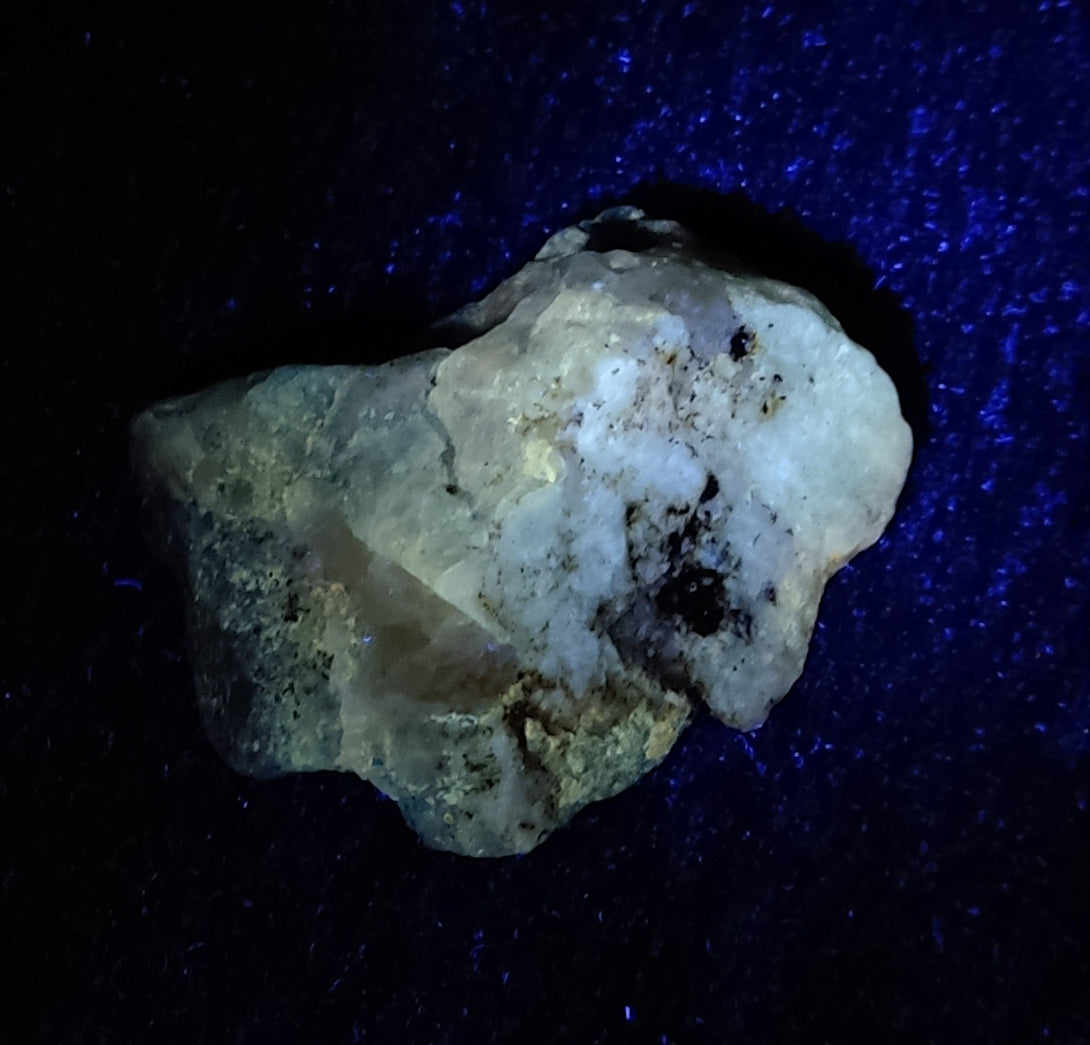 Partly Fluorescent Afghanite/Sodalite Specimen 41 grams