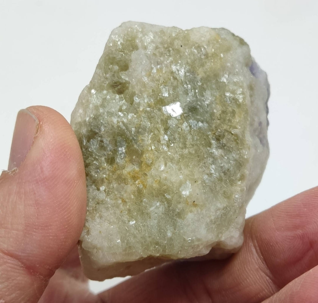 Hackmanite on matrix fluorescent Tenebrescent 171 grams