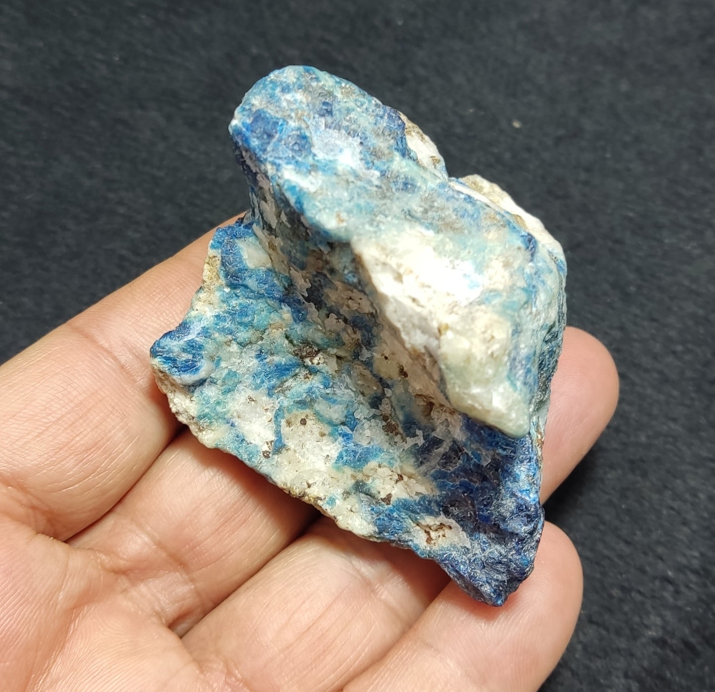Lazurite/Sodalite/hauynite with Partly Fluorescent 120 grams
