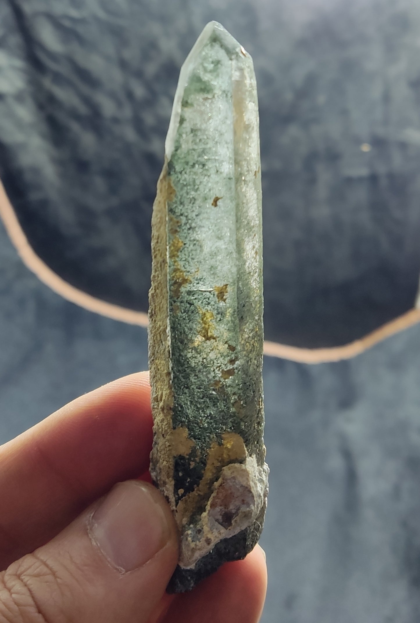 Natural chlorite Quartz crystal point 67 grams