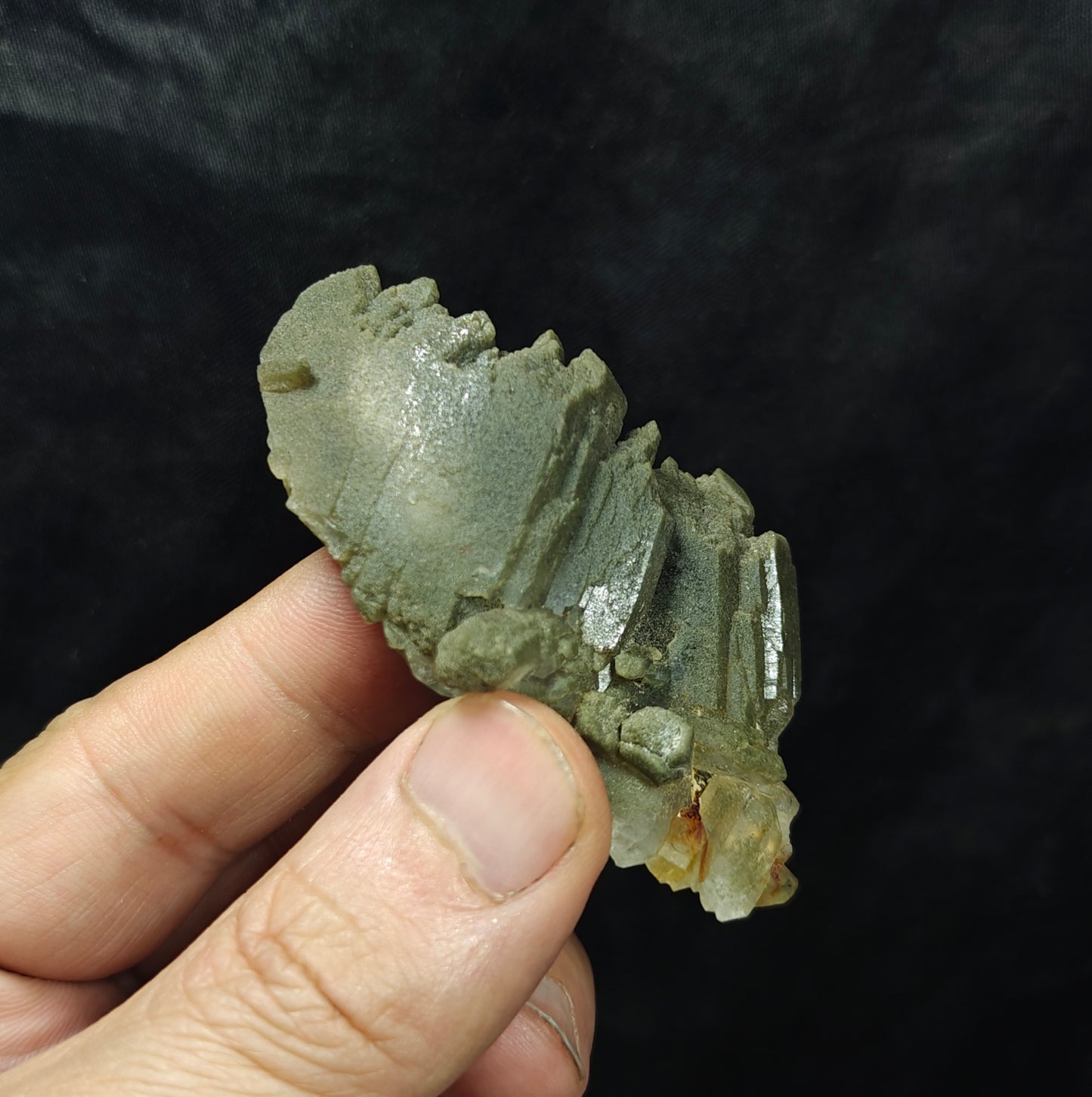 Chlorite Quartz specimen 51 grams