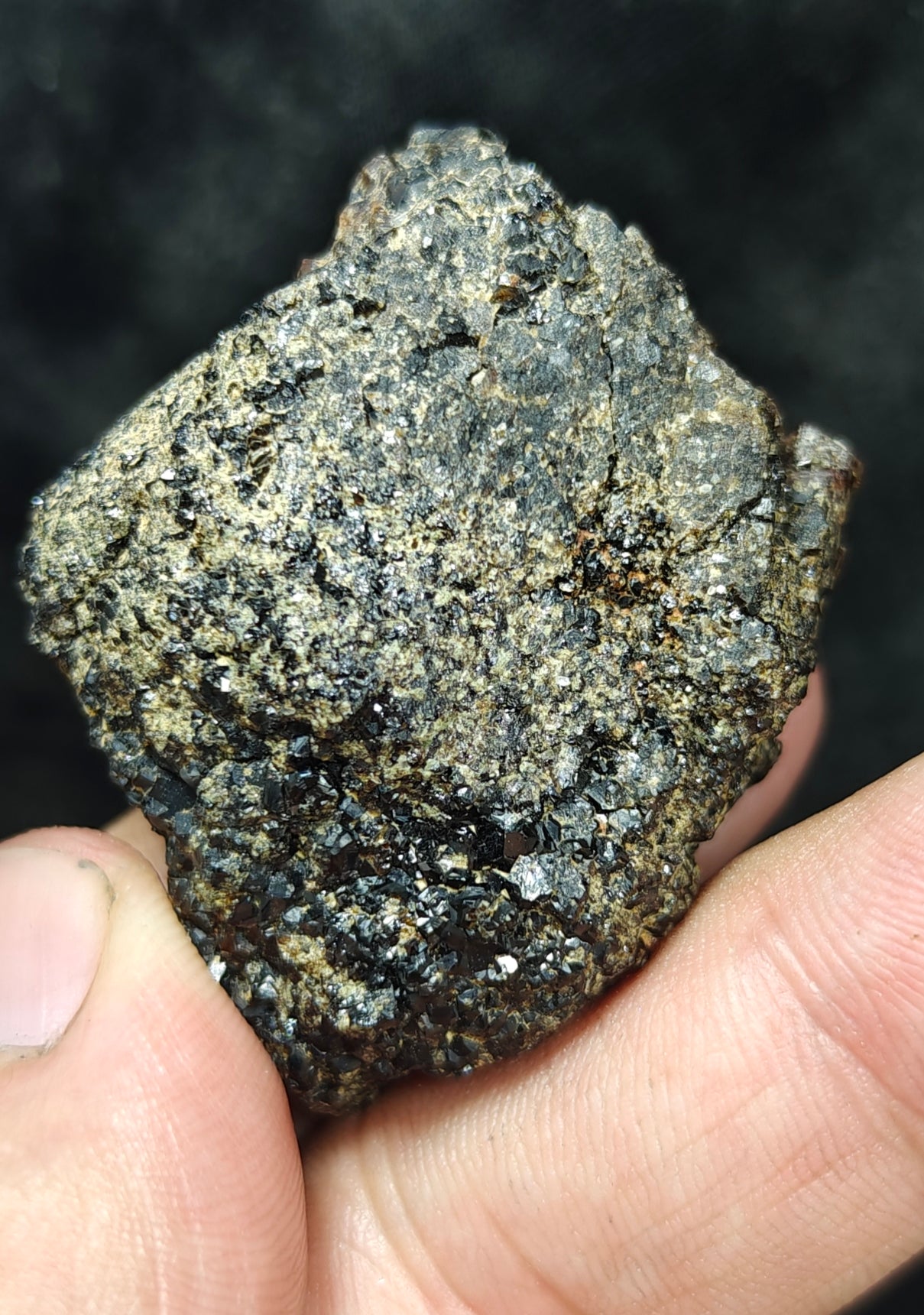 Single beautiful Garnet variety andradite clusters specimen 46 grams