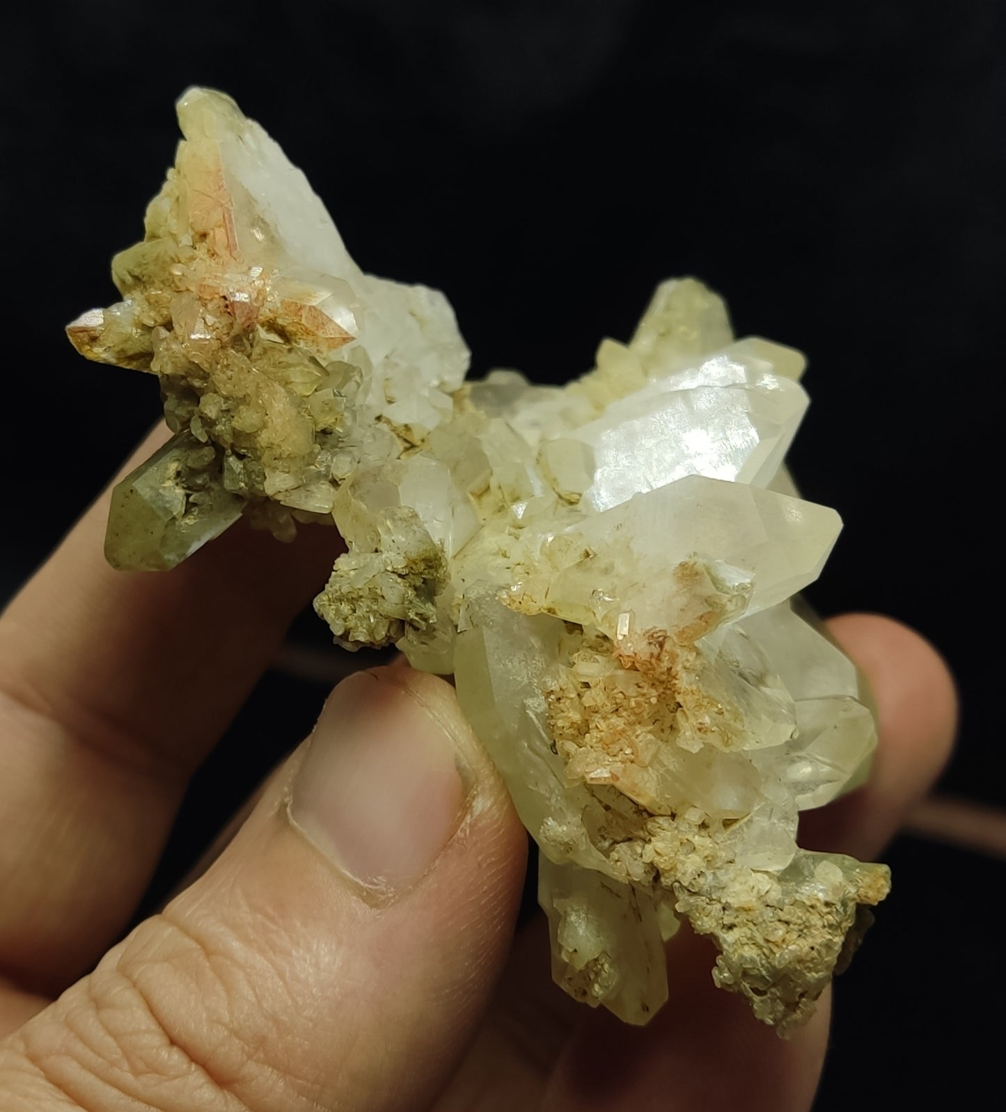 Terminated Chlorite Quartz crystals cluster 92 grams