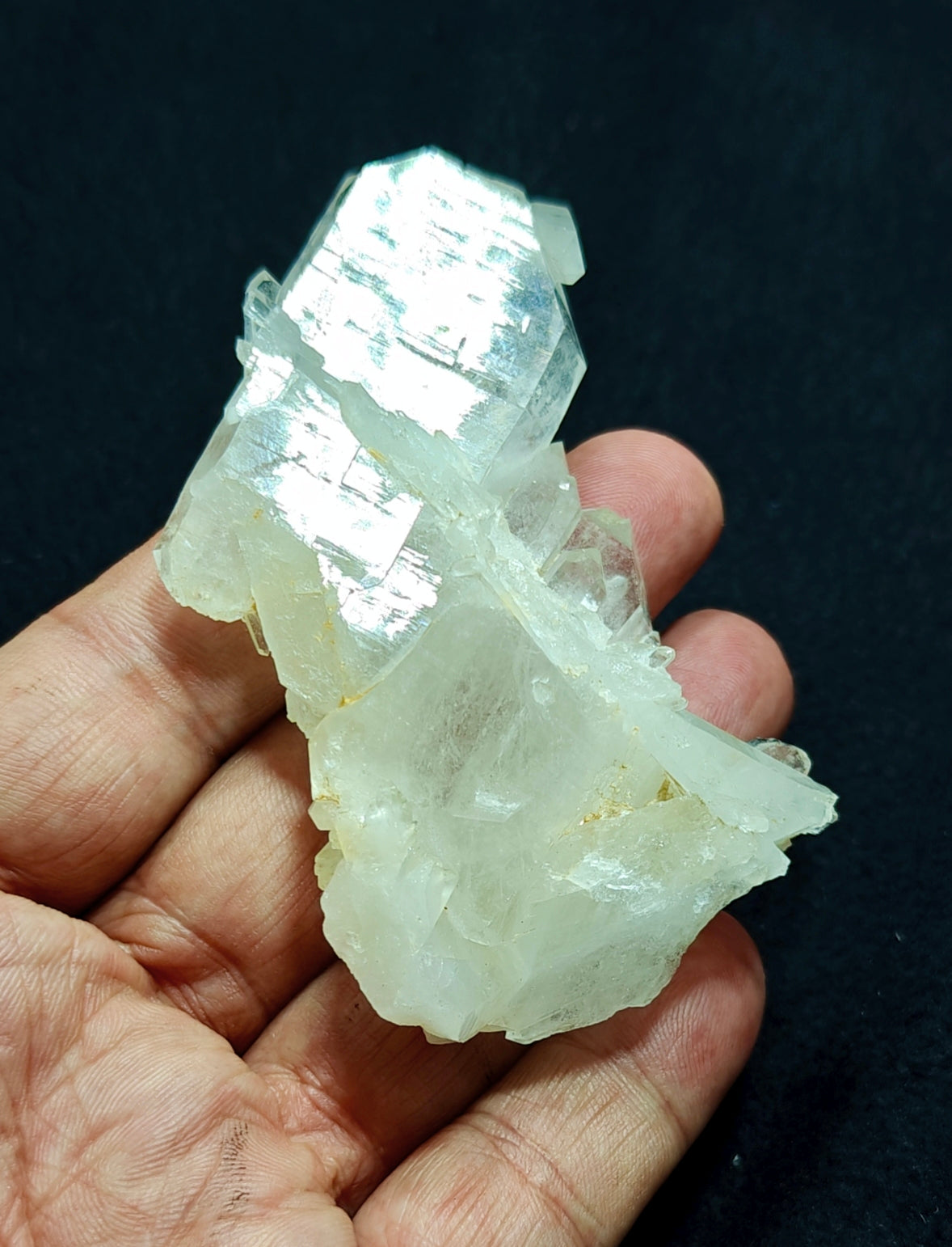 Single beautiful terminated Faden Quartz crystals specimen 83 grams