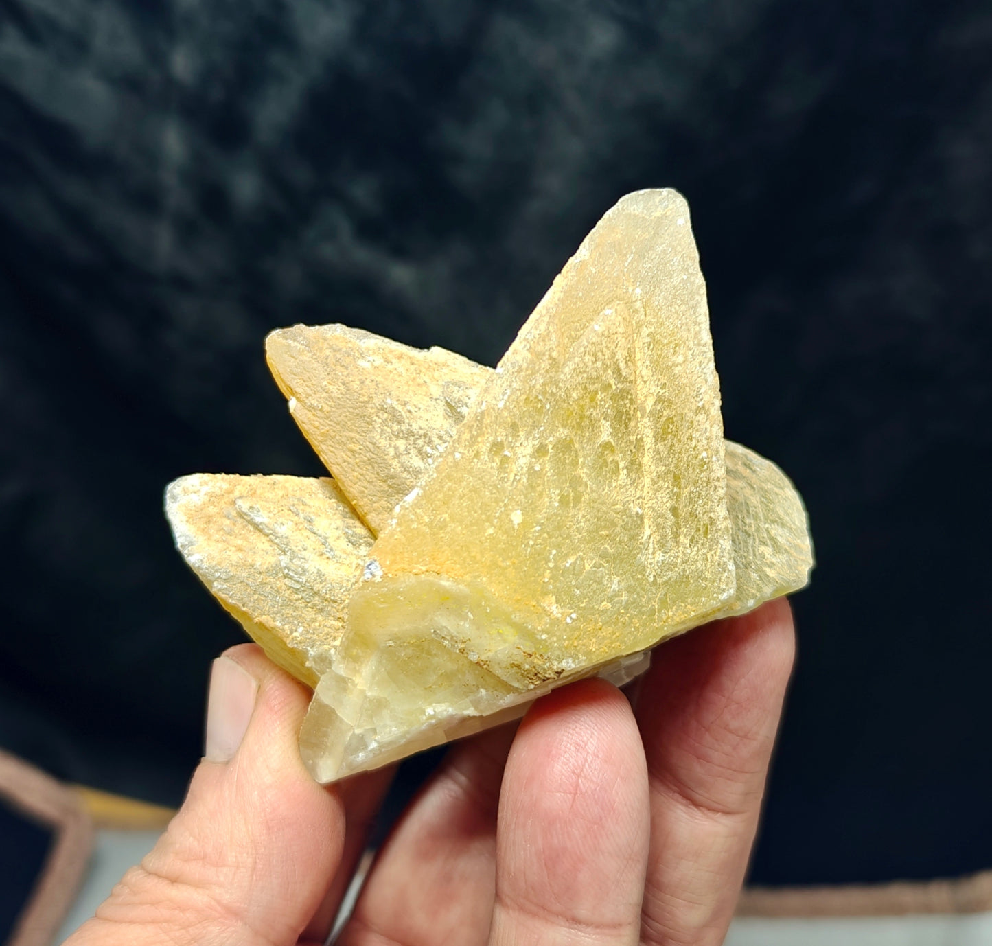 Single beautiful Dogteeth calcite crystals cluster with beautiful terminations 154 grams