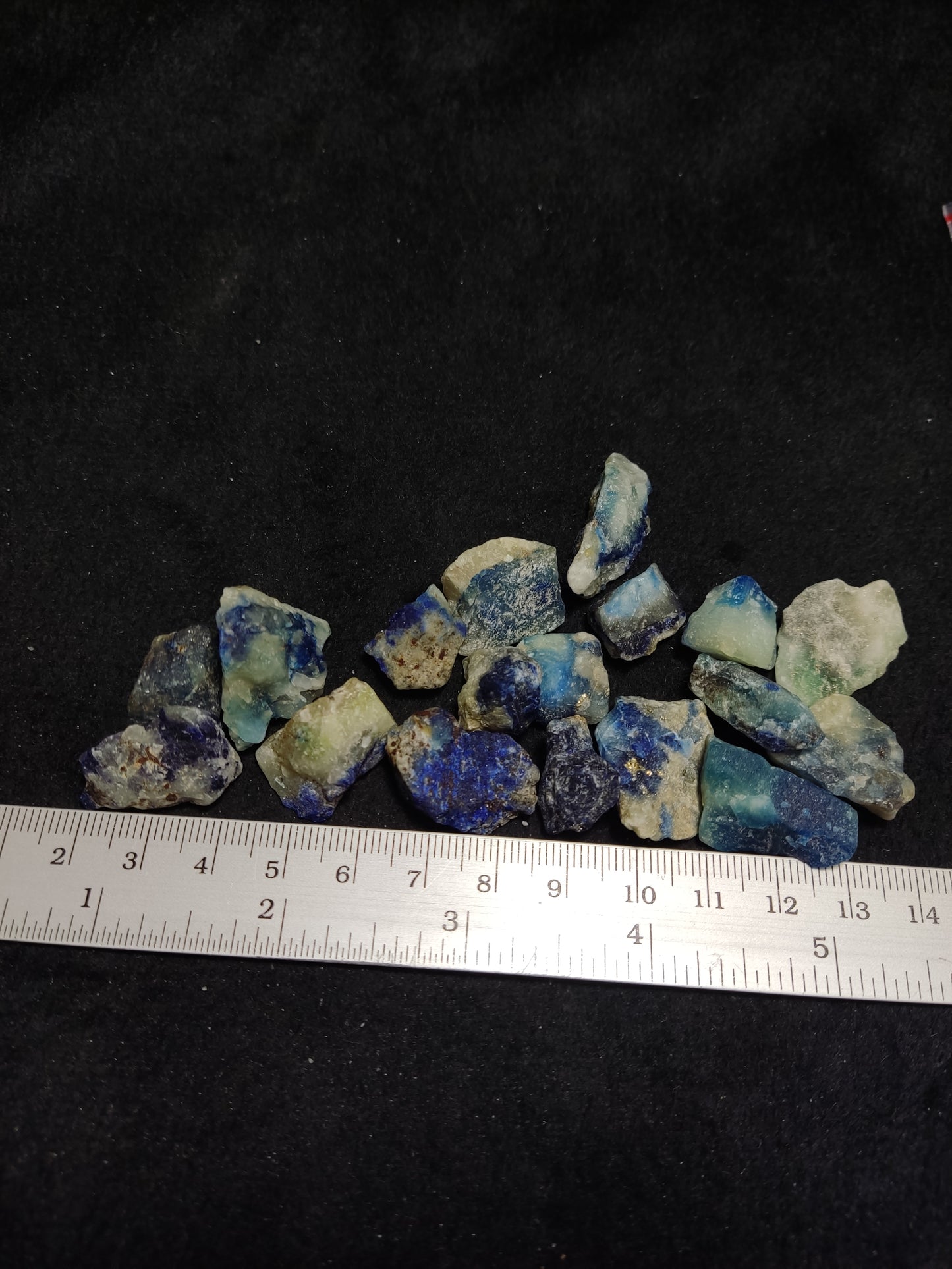 Sodalite/Afghanite fluorescent natural collection 60 grams