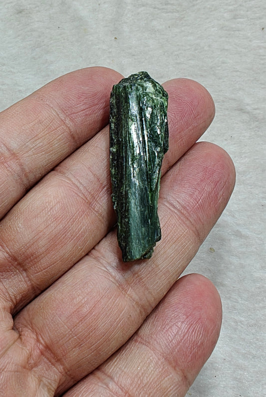 Natural diopside crystal 13 grams