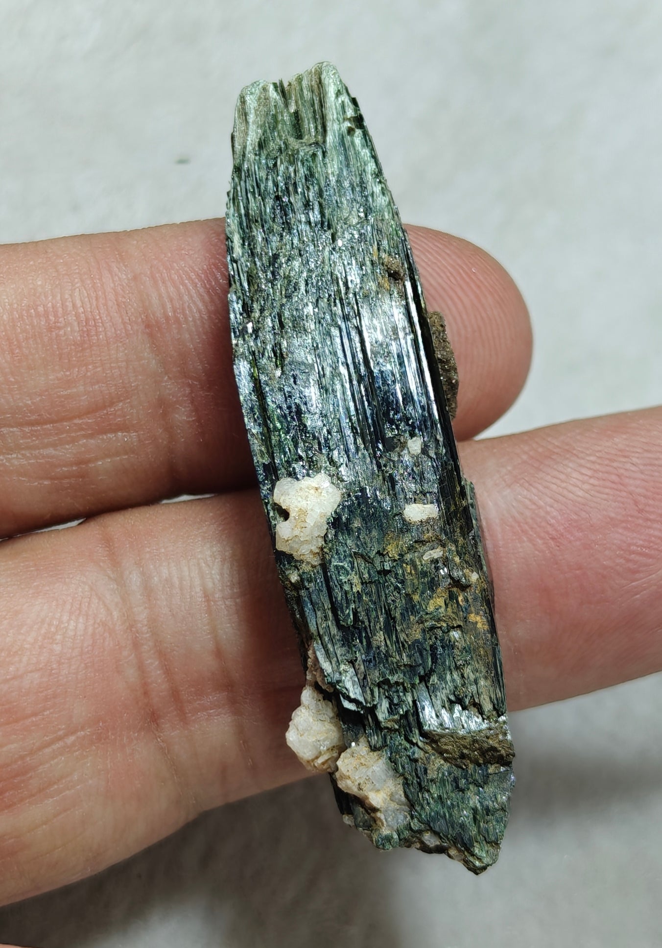 Natural aegirine crystal 18 grams