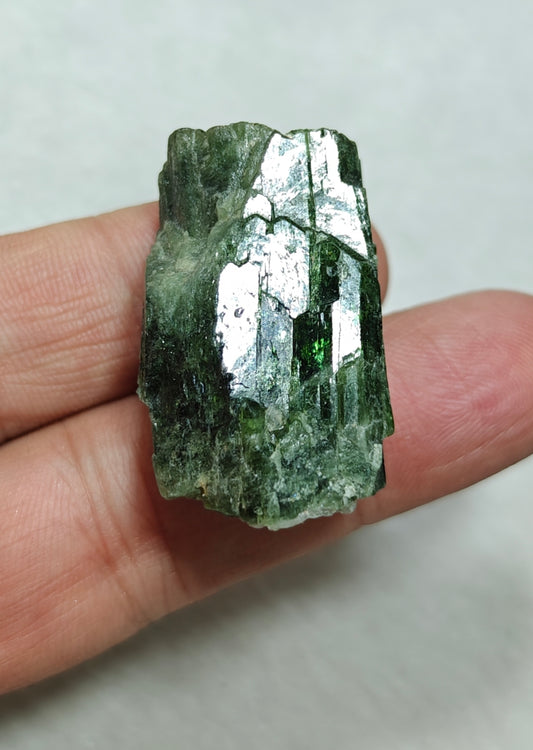 Natural diopside crystal 27 gram