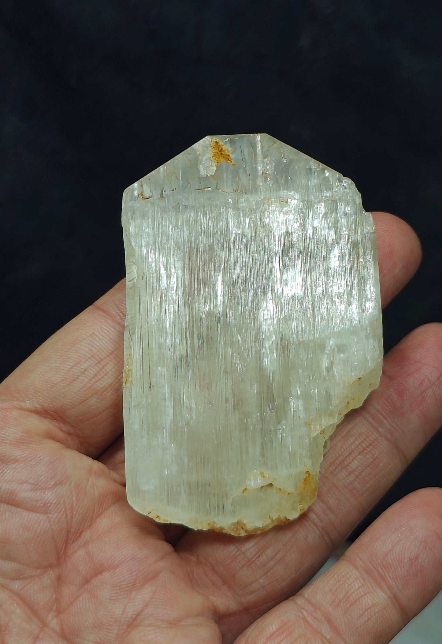 Natural spodumene crystal 105 grams