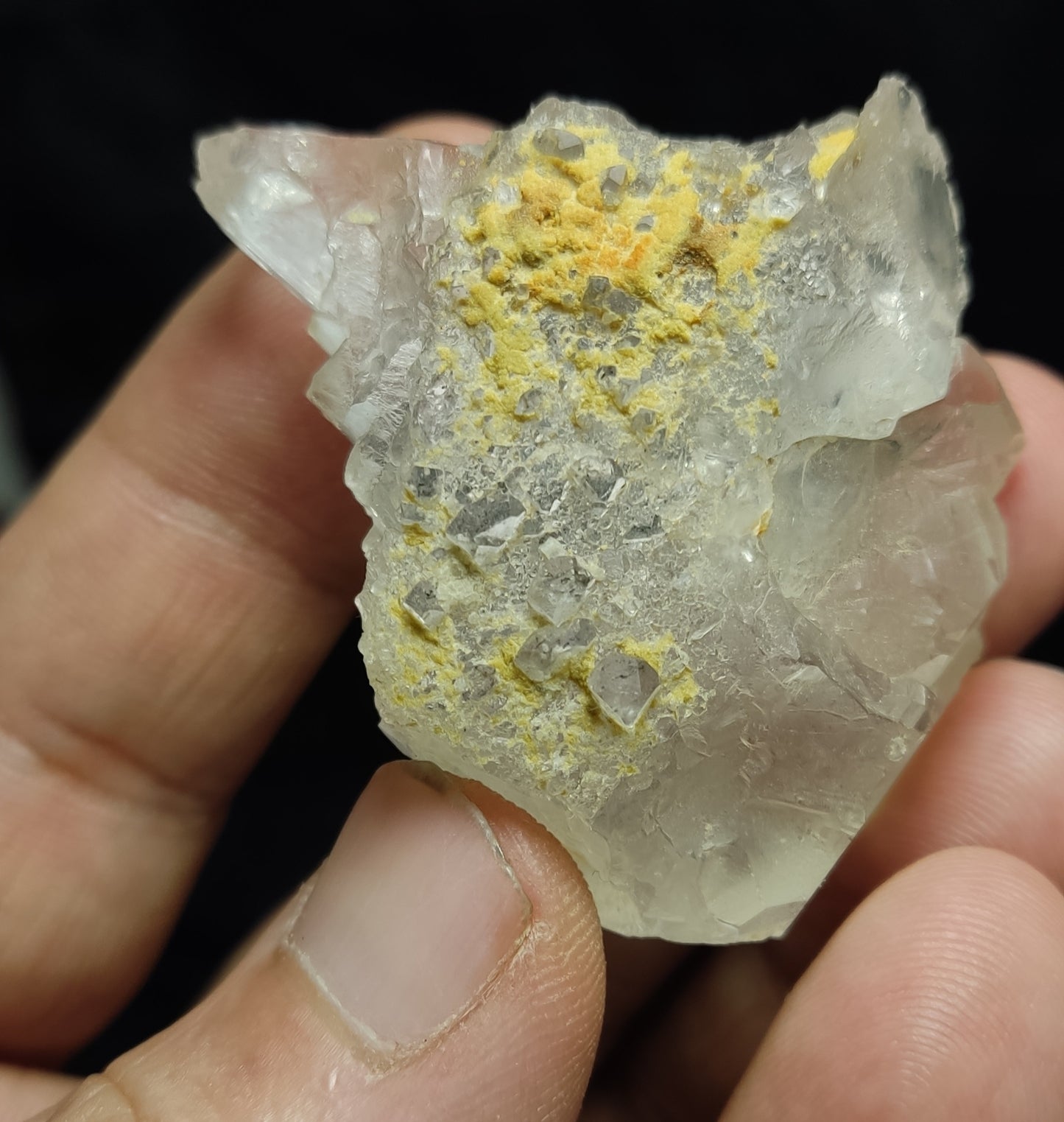 Natural terminated gwindel Quartz crystal 46 grams