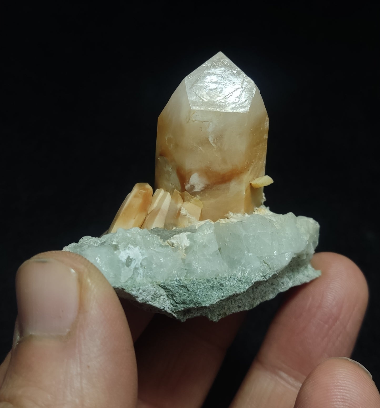Natural quartz crystal with amphibole inclusion 55 grams