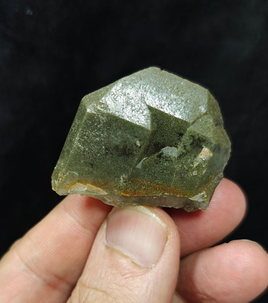 Natural chlorite quartz crystal 24 geams
