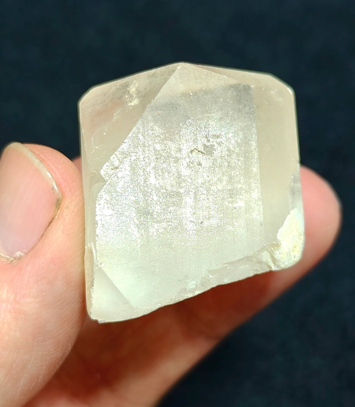 Single beautiful terminated Topaz crystal 45 grams