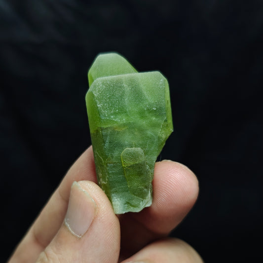 Natural Peridot crystal 23g