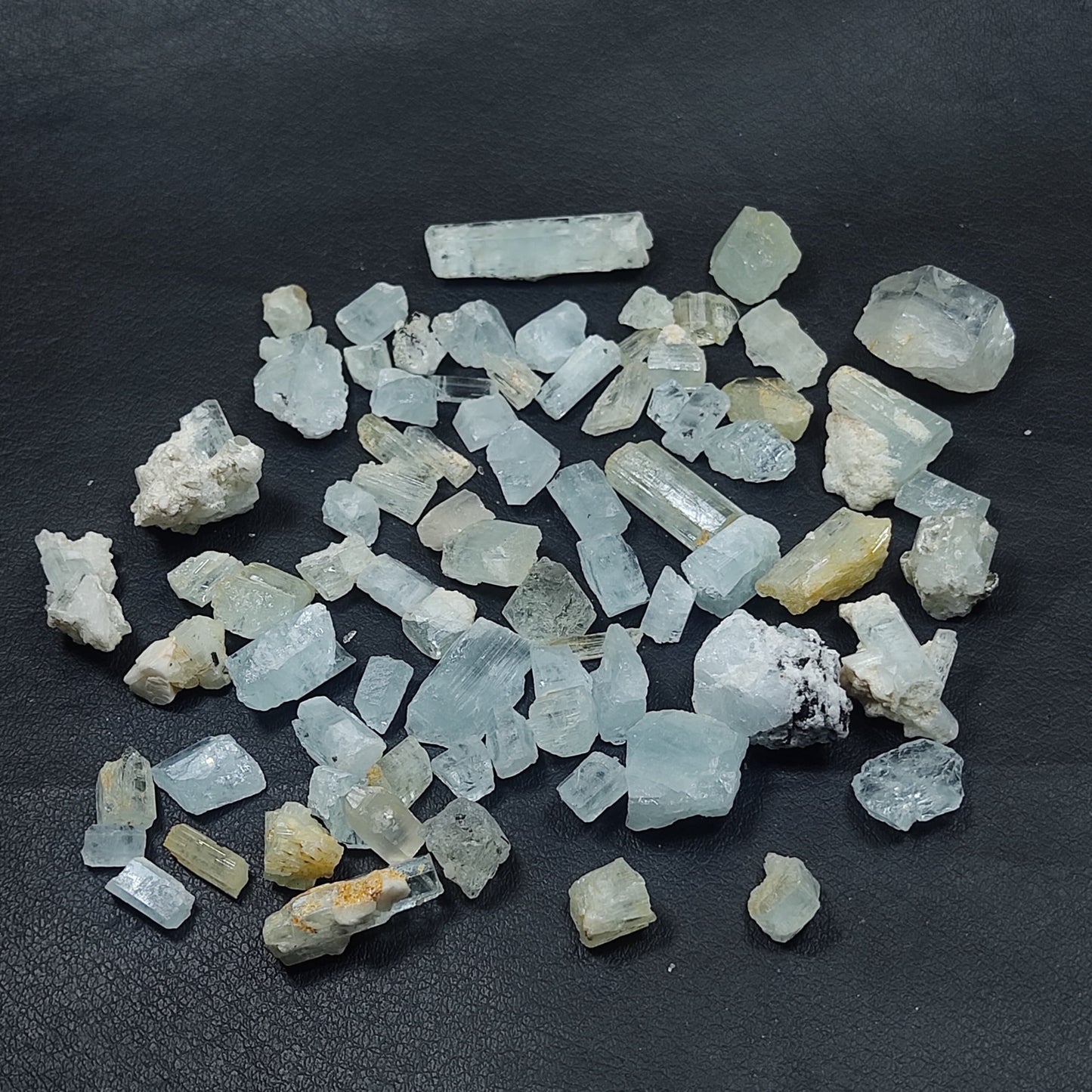 Natural Aquamarine 70 grams