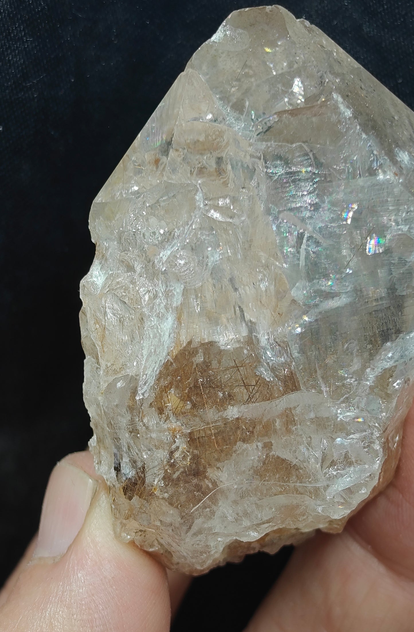 Rutile included quartz Crystal 135 grams