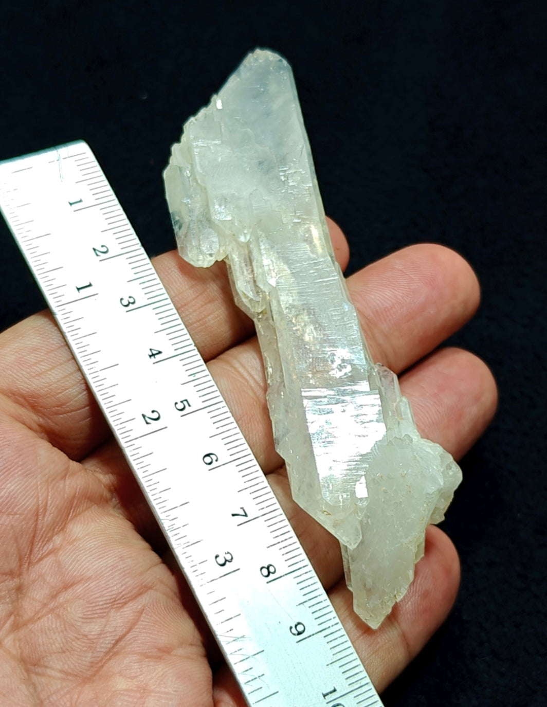 Single beautiful terminated Faden Quartz crystal specimen 44 grams