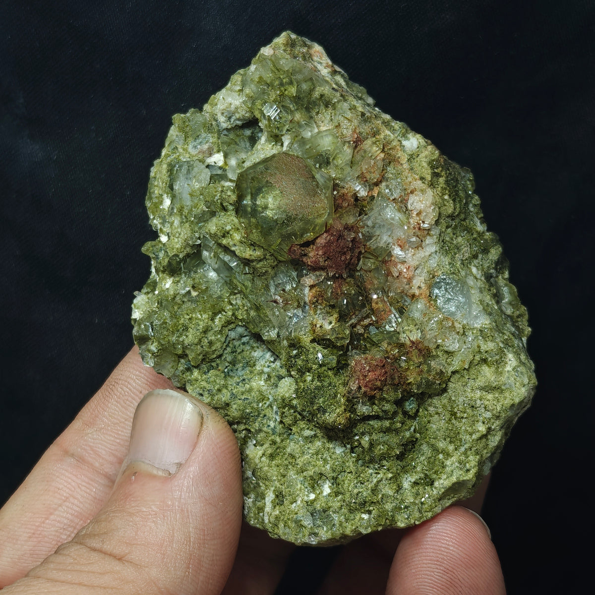 Epidote quartz 124 grams