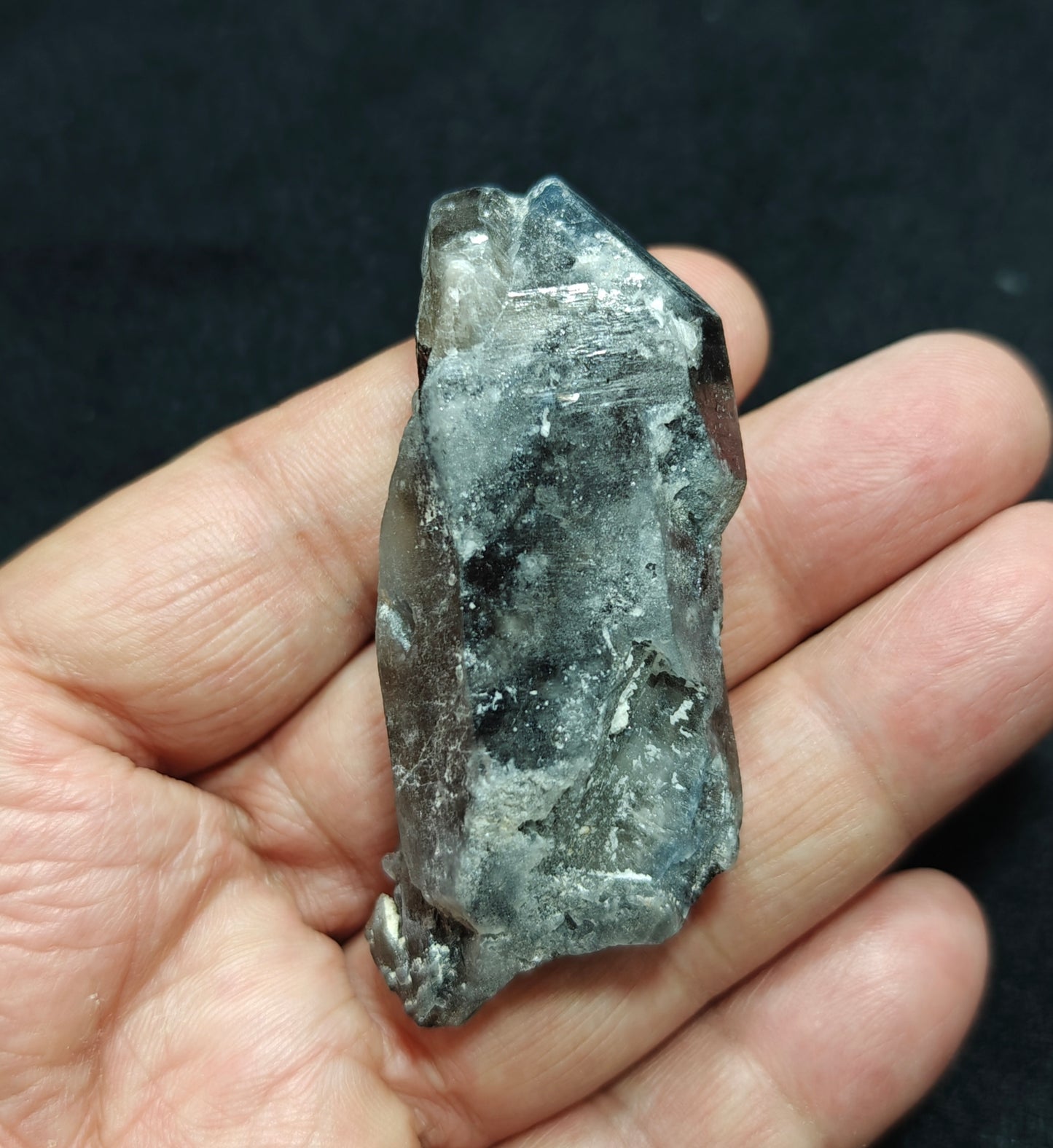 Natural terminated dark color black quartz 56 grams