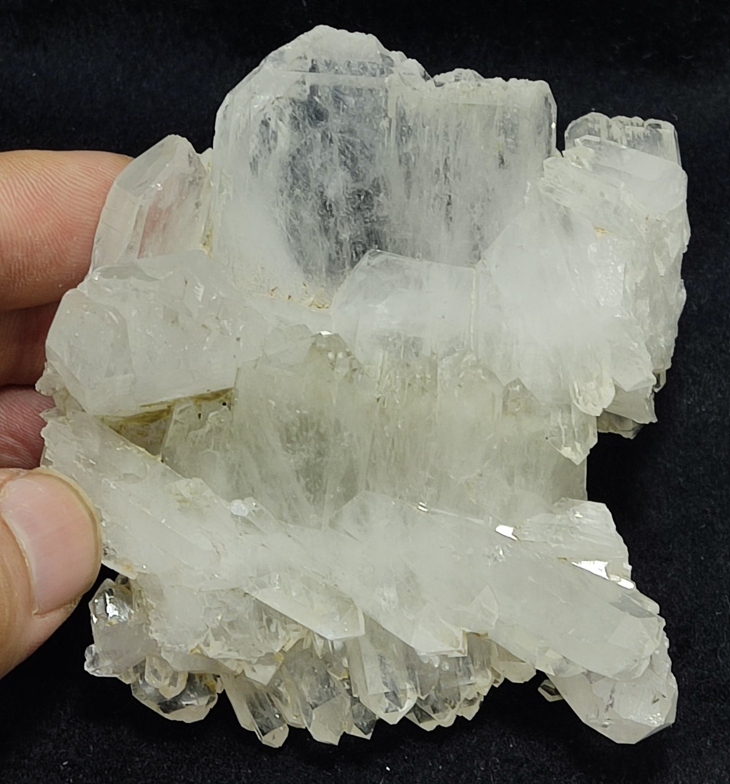 Single beautiful terminated Faden Quartz crystals specimenl 265 grams