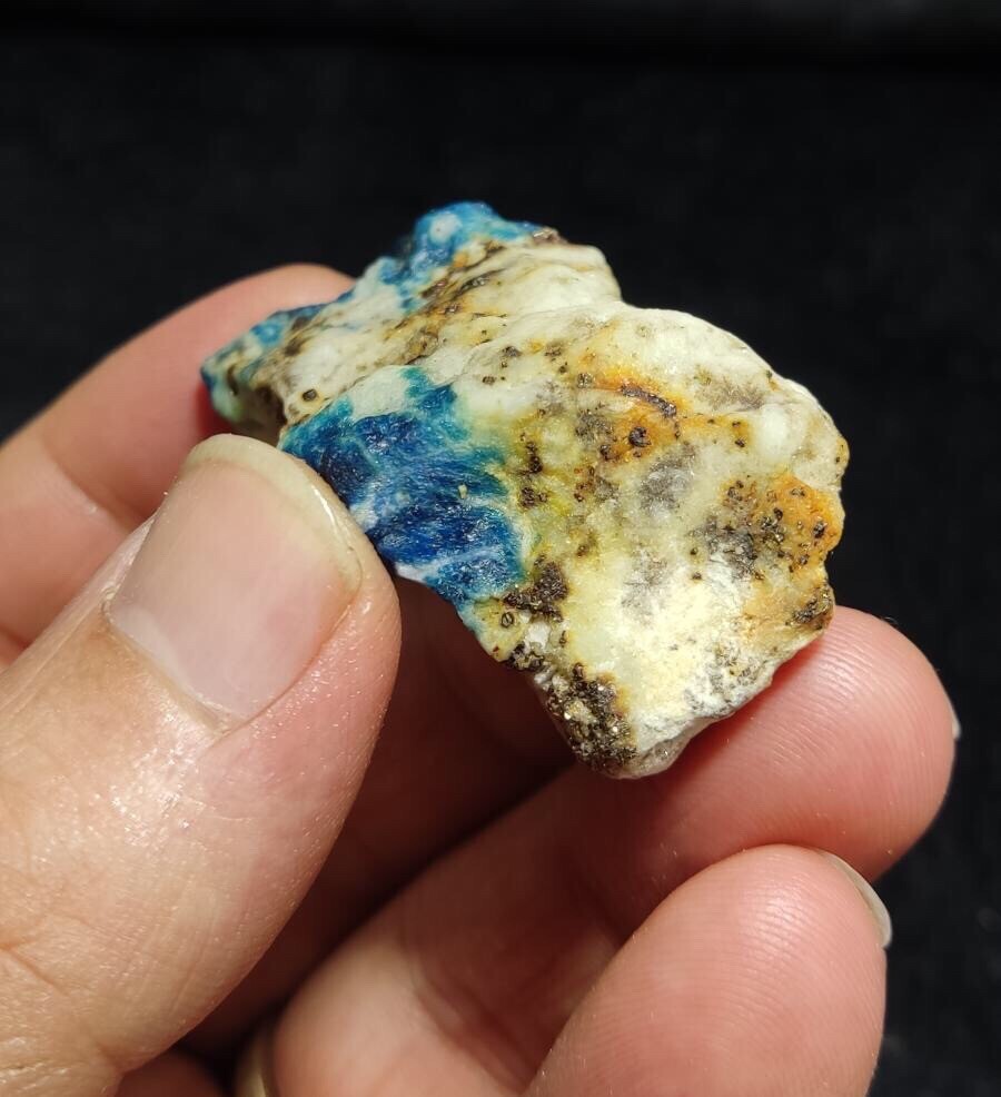 Blue Fluorescent Lazurite In Matrix 48 Grams