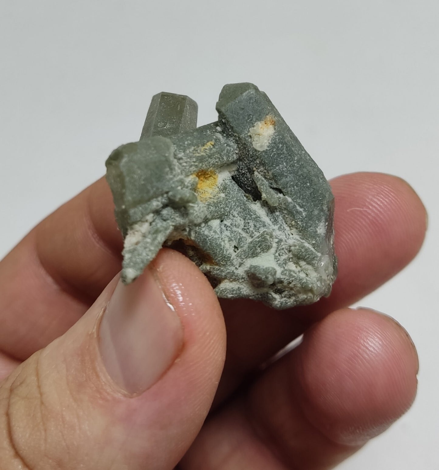 An Aesthetic terminated chlorite Quartz cluster 14 grams