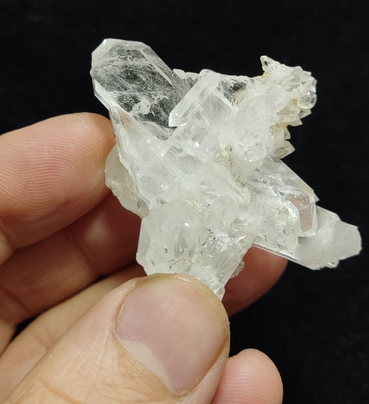 An Aesthetic Natural beautifully terminated Quartz cluster 28 grams