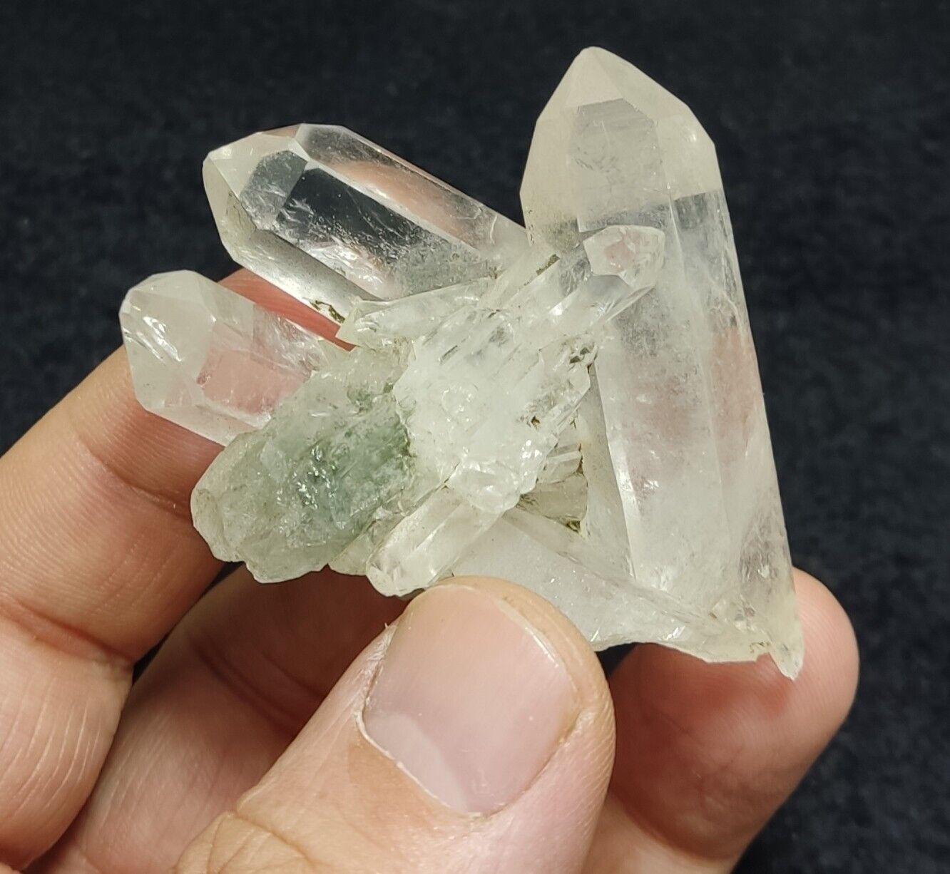 An Aesthetic Natural Quartz cluster with chlorite inclusions 63 grams