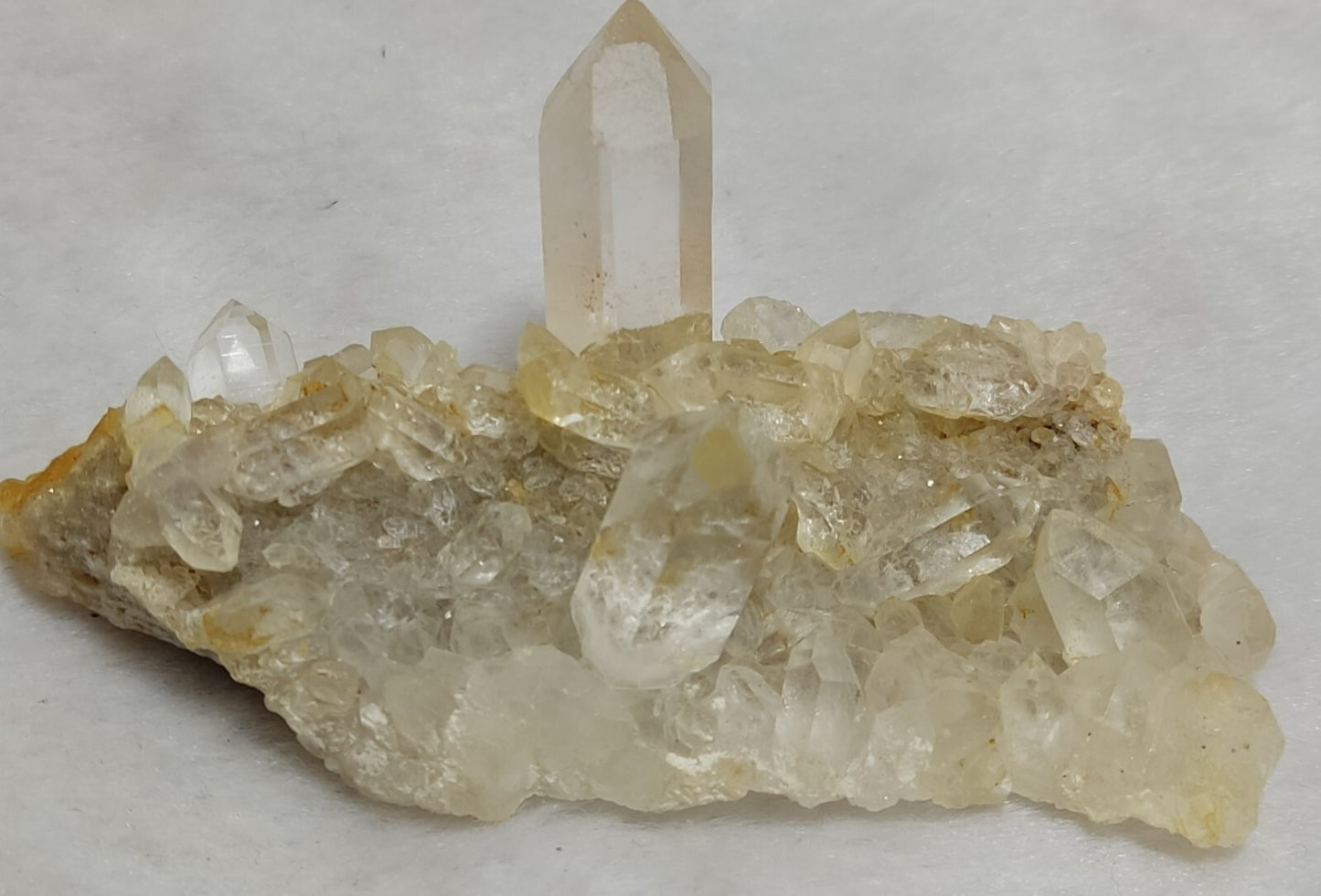 An Aesthetic terminated specimen of Quartz cluster 66 grams