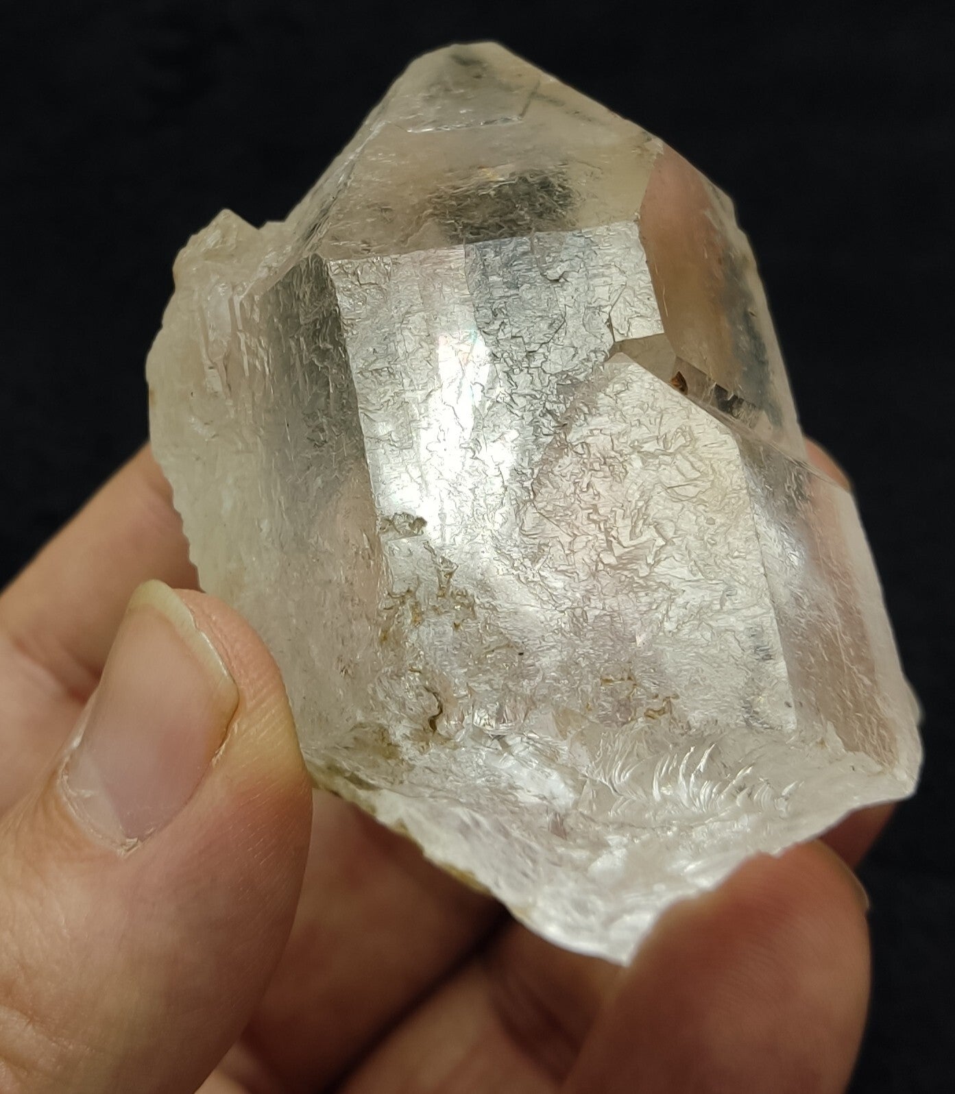An Aesthetic specimen of quartz crystal specimen 167 grams