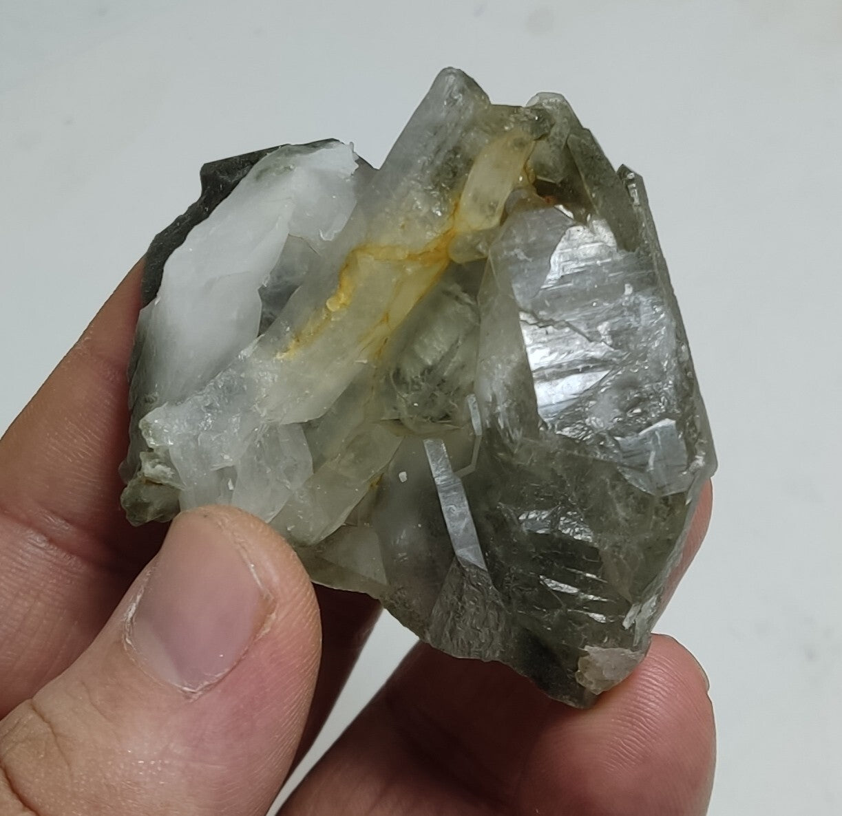 An Aesthetic Natural terminated quartz with Chlorite inclusions 82 grams