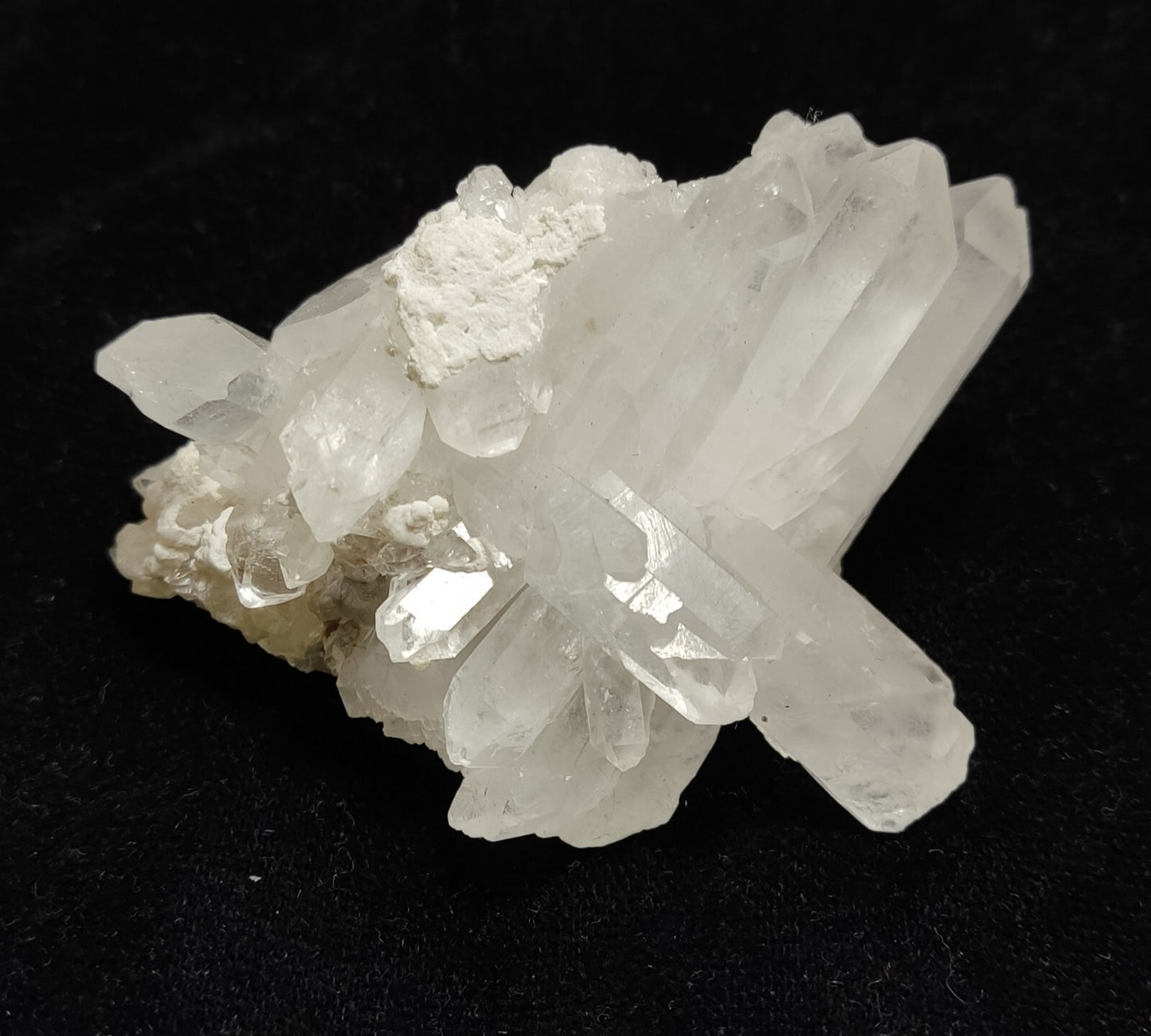 An Aesthetic terminated Quartz cluster 81 grams
