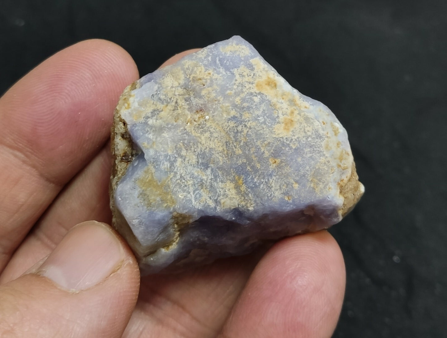 An amazing specimen of rough hackmanite chunk Tenebrescent 48 grams