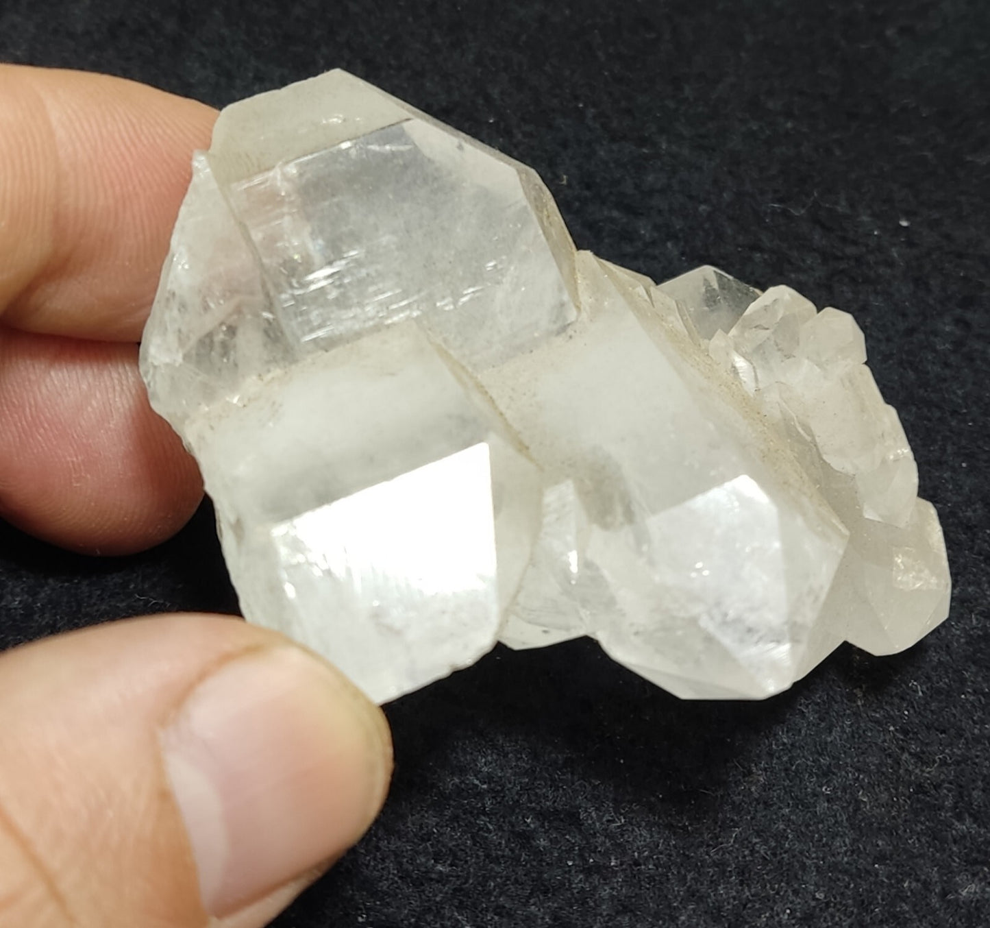 An Aesthetic terminated specimen of faden Quartz cluster 87 grams