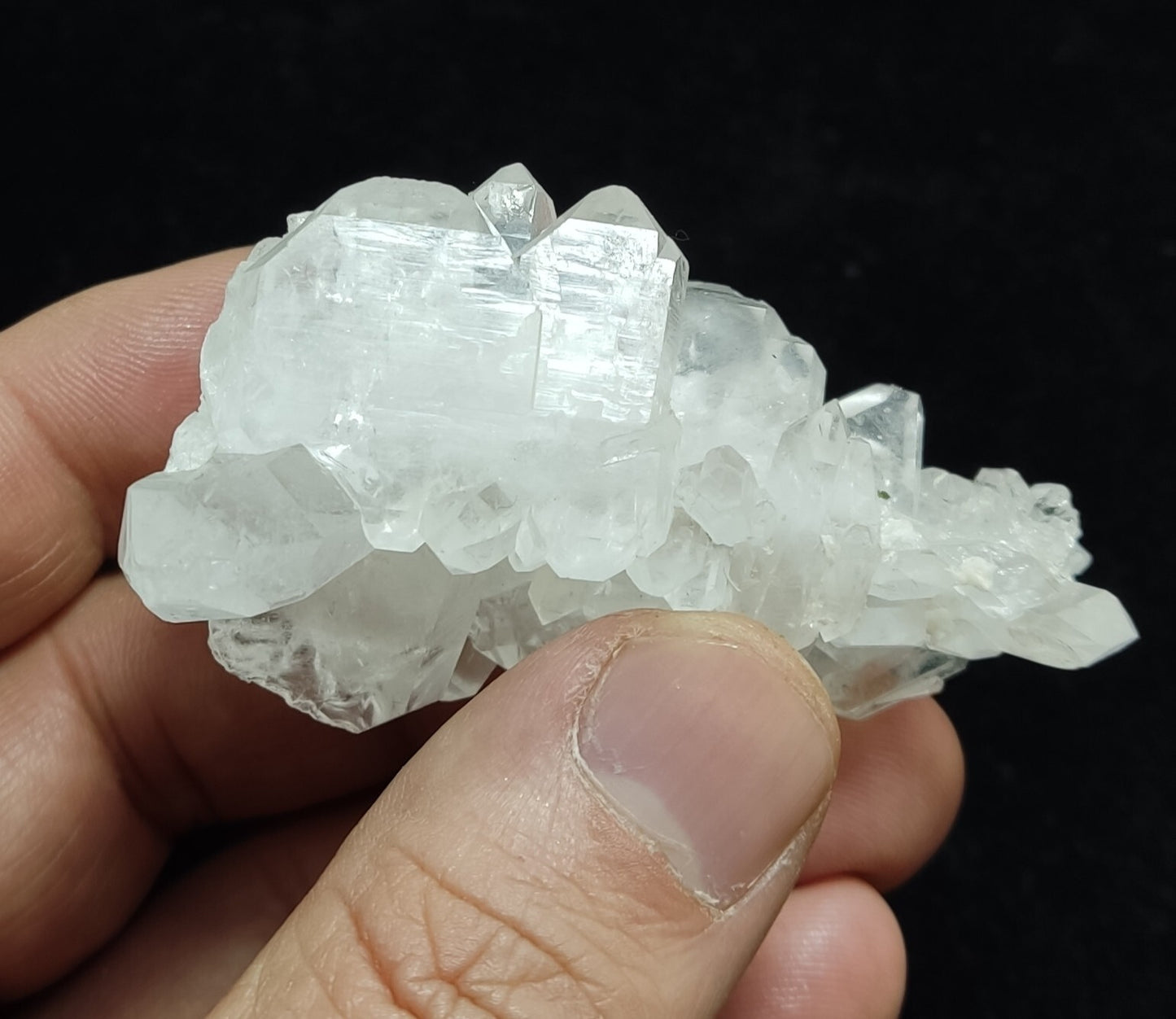 An Aesthetic terminated Quartz cluster 59 grams