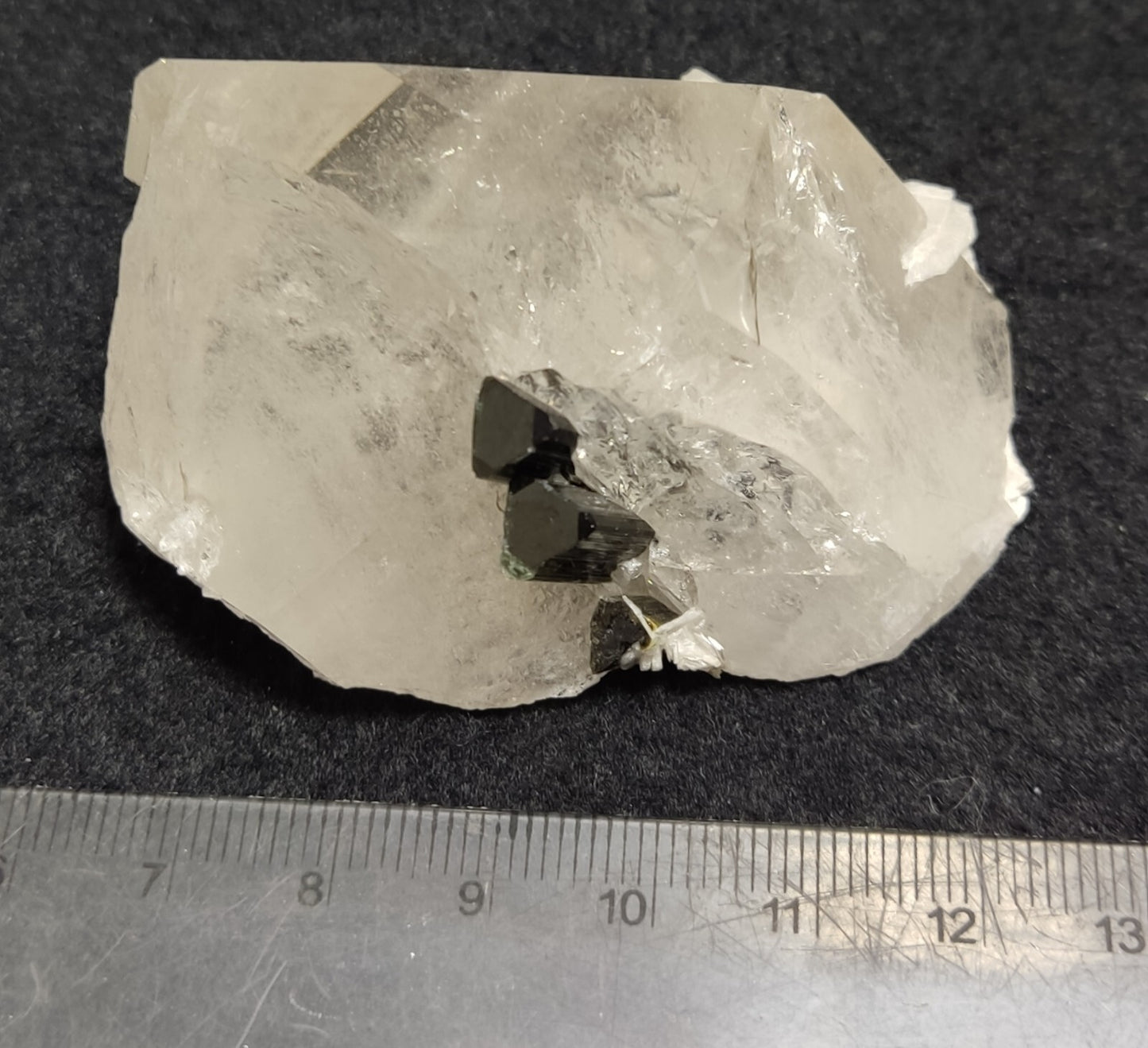 An amazing specimen of green cap Tourmalines on quartz 106 grams