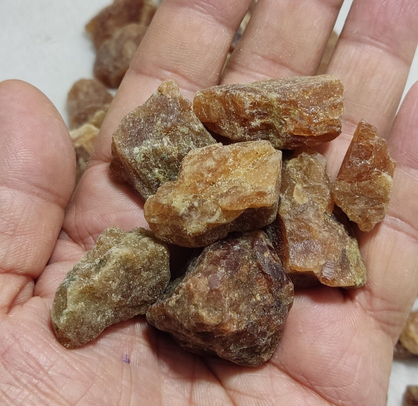 1000 grams lot of rough hessonite garnets