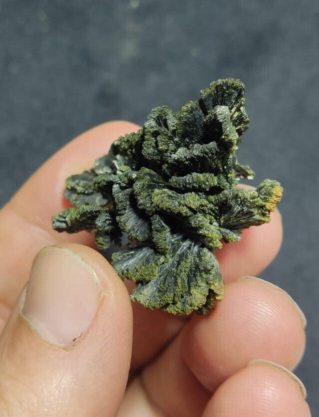 Natural Epidote Cluster 19 Grams.