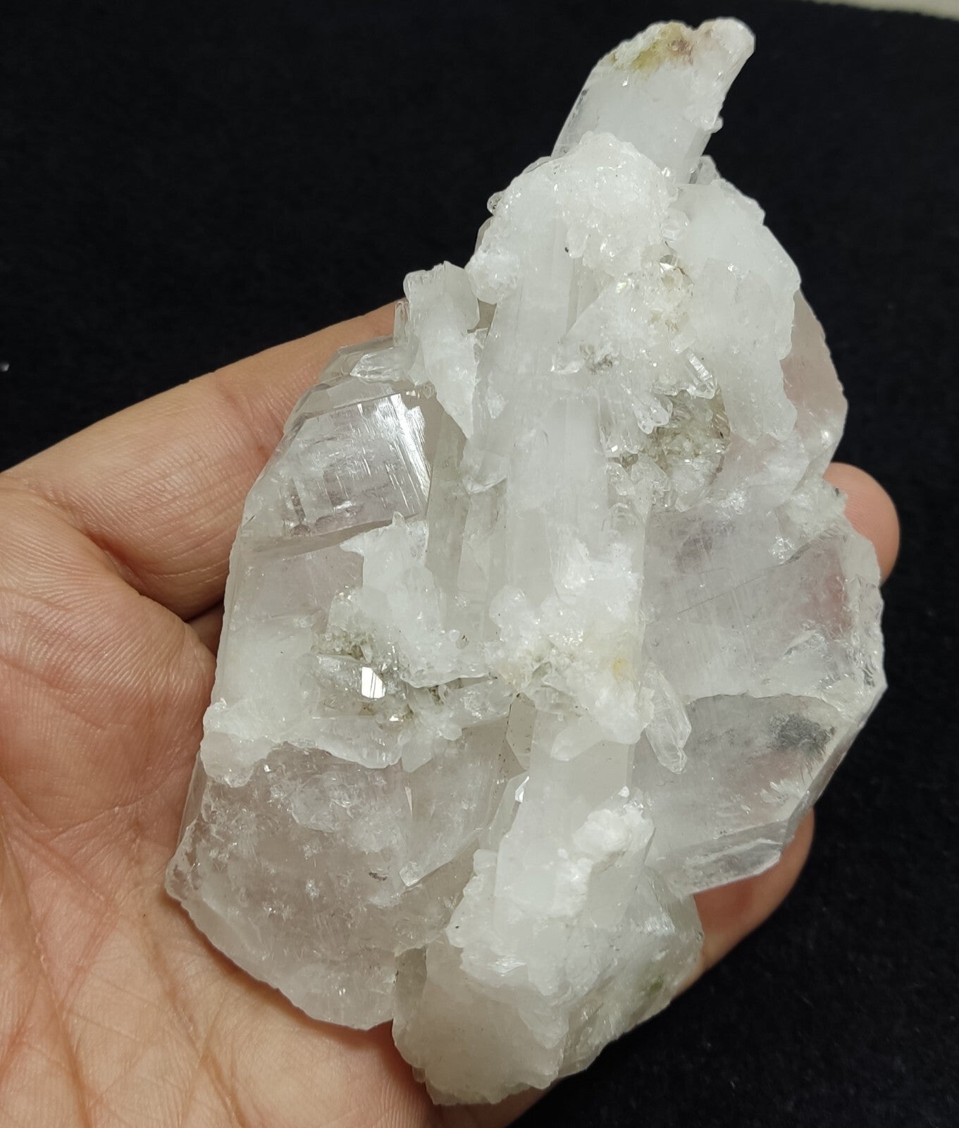 An Aesthetic terminated faden Quartz crystal specimen 223 grams