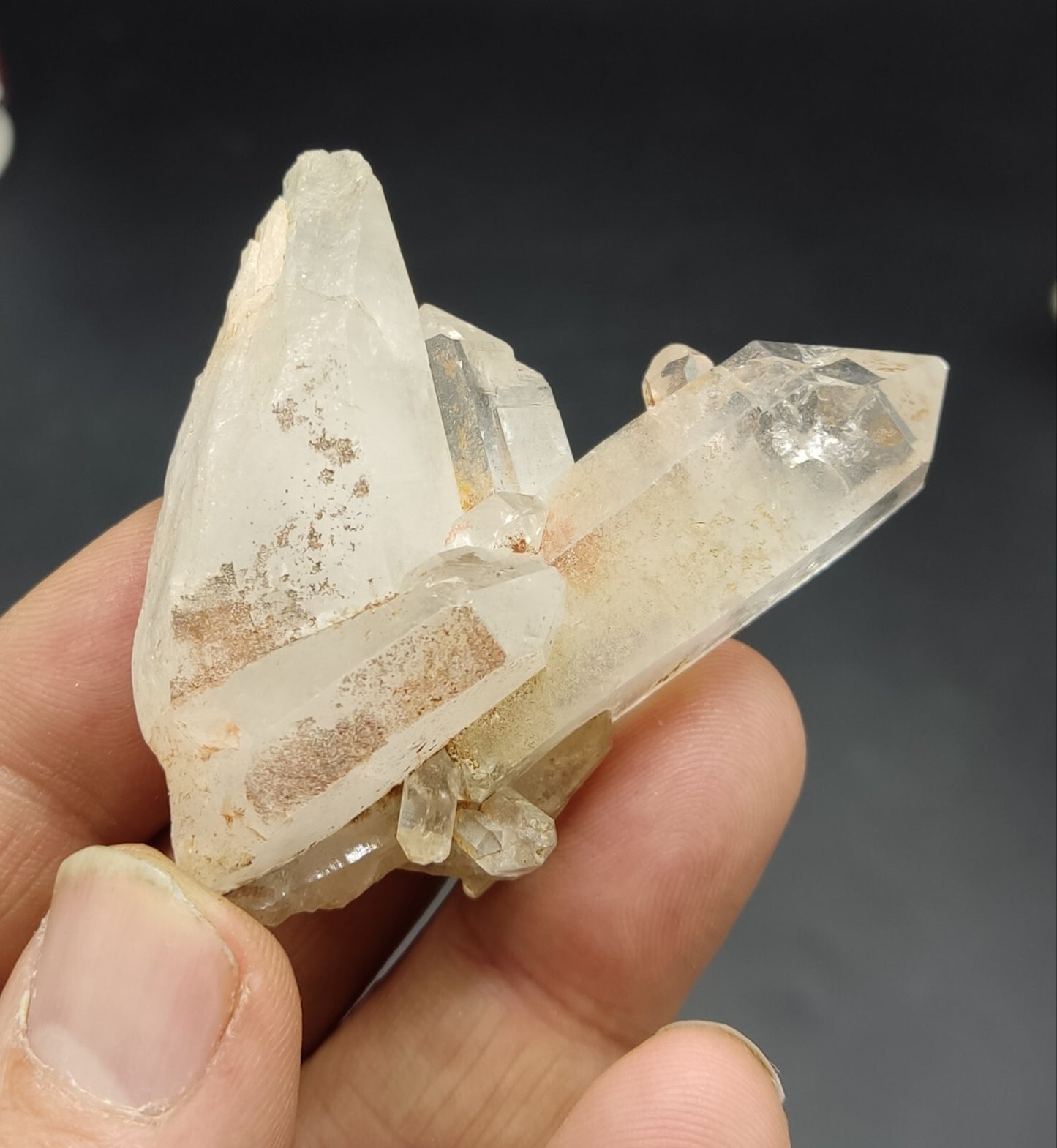 An Aesthetic terminated Quartz crystal specimen 57 grams