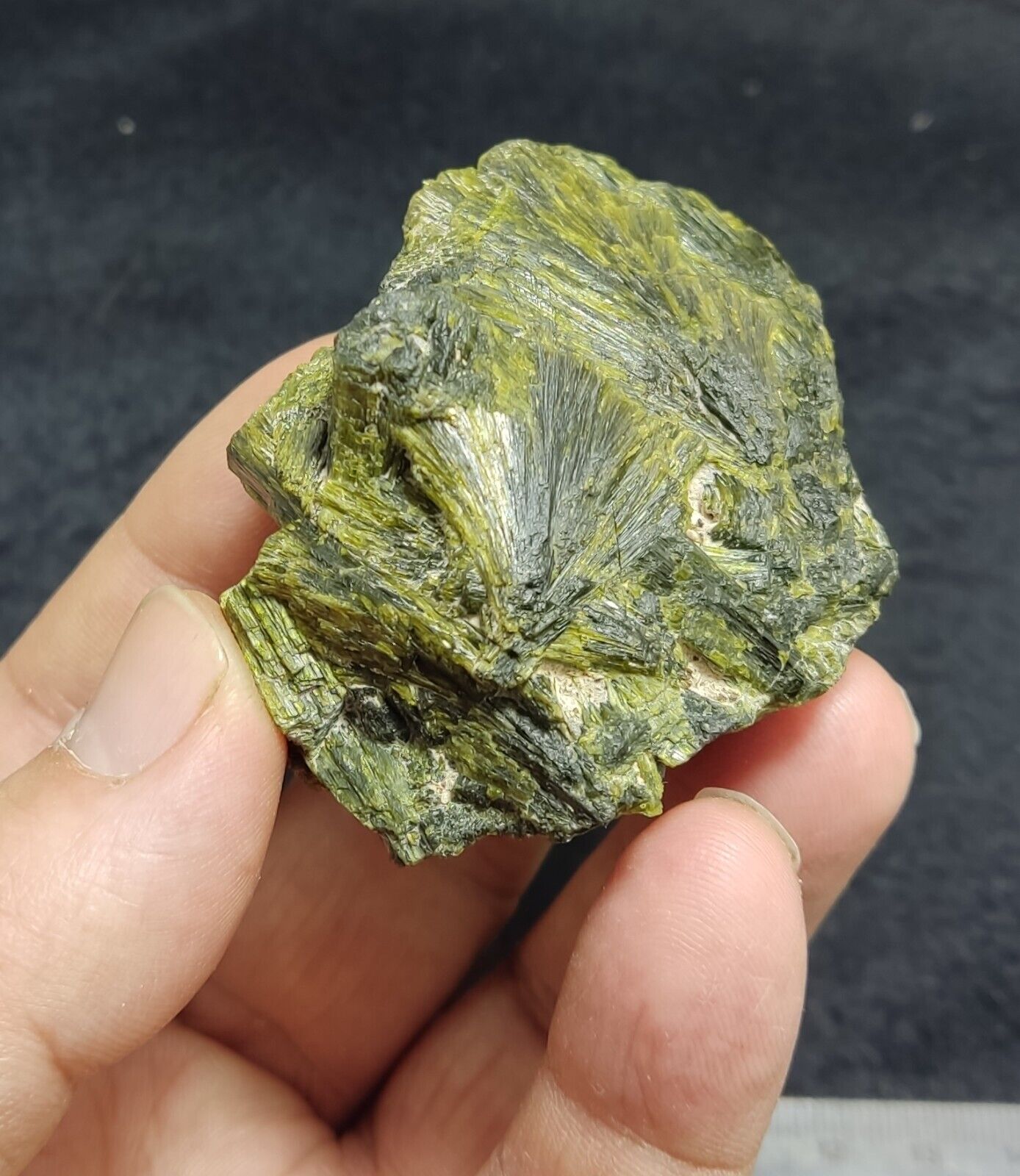 A very Aesthetic Natural beautifully terminated epidote specimen 162 grams