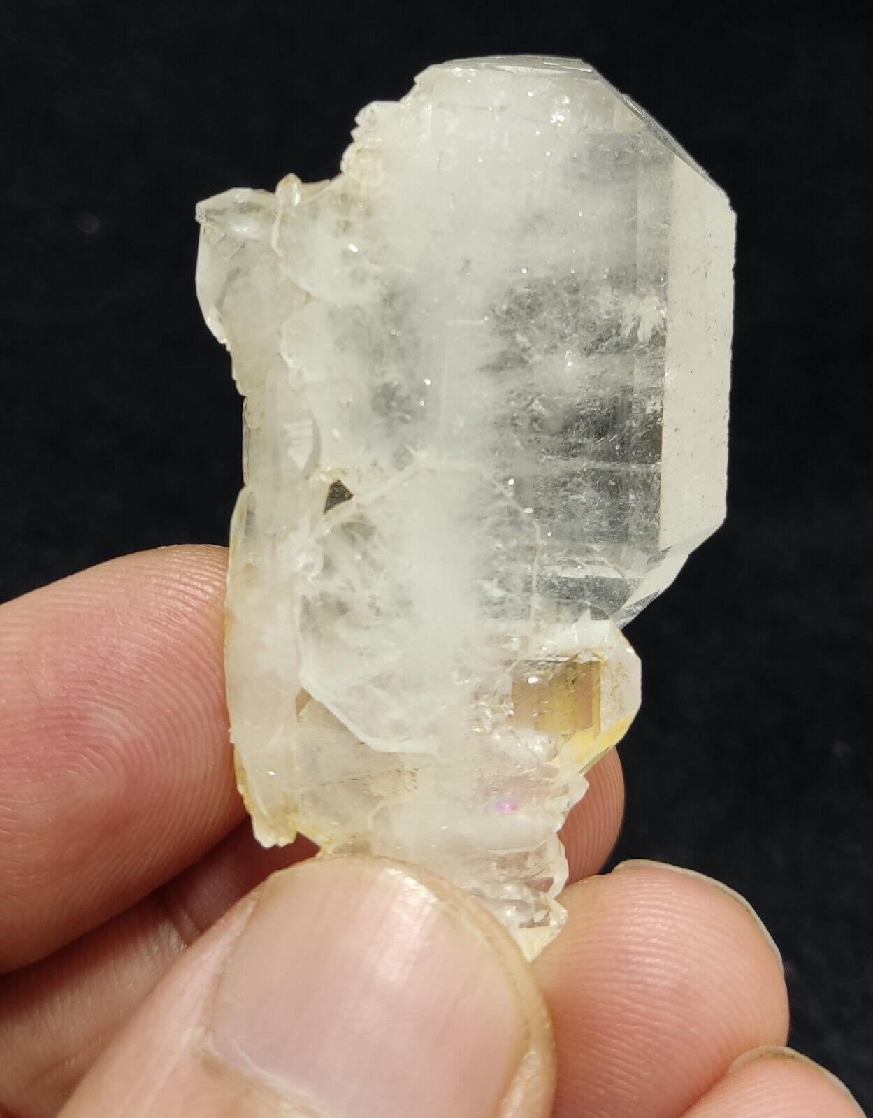 An Aesthetic specimen of faden quartz 22 grams