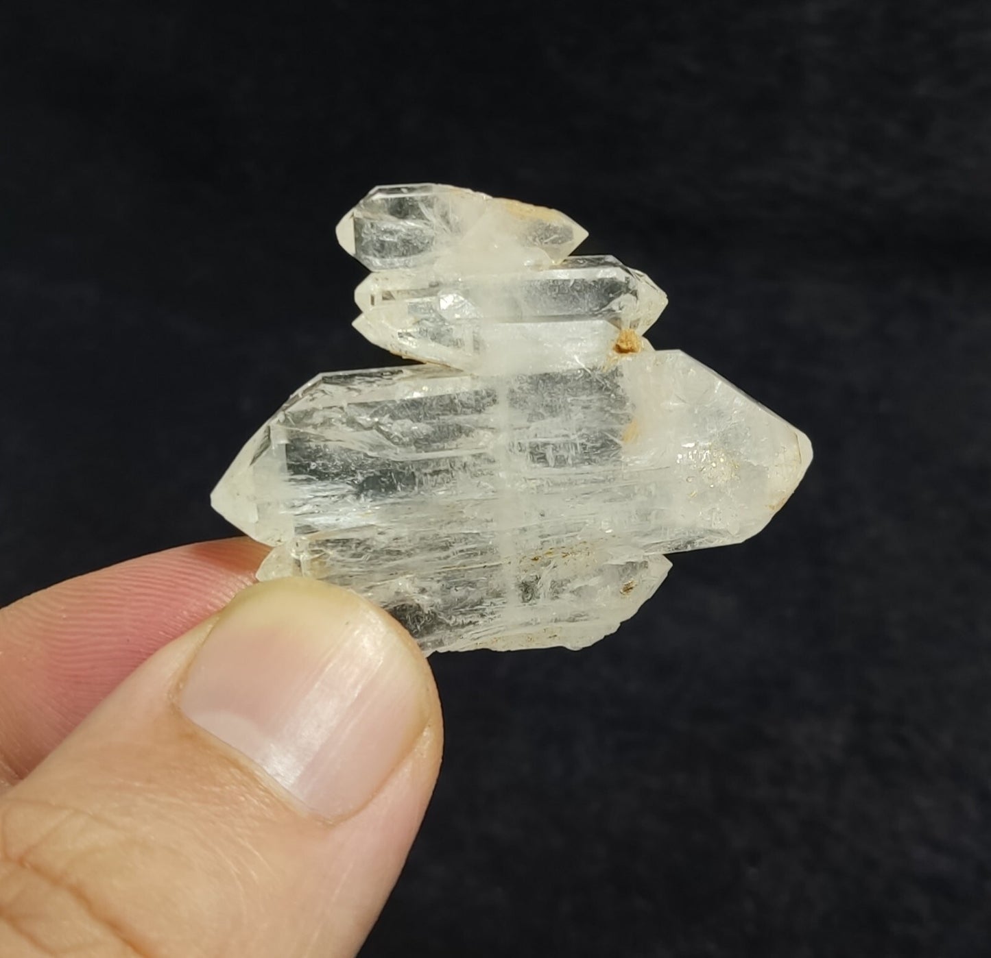 Small Aesthetic terminated Faden Quartz crystal 13 grams