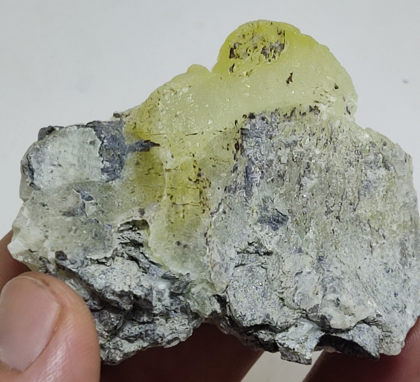 An Aesthetic Natural specimen of brucite with chromite 41 grams
