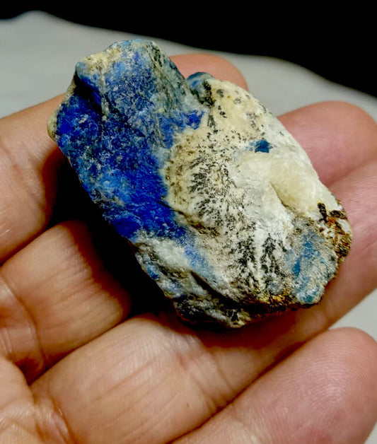 Partly Fluorescent Lazurite 43 Grams