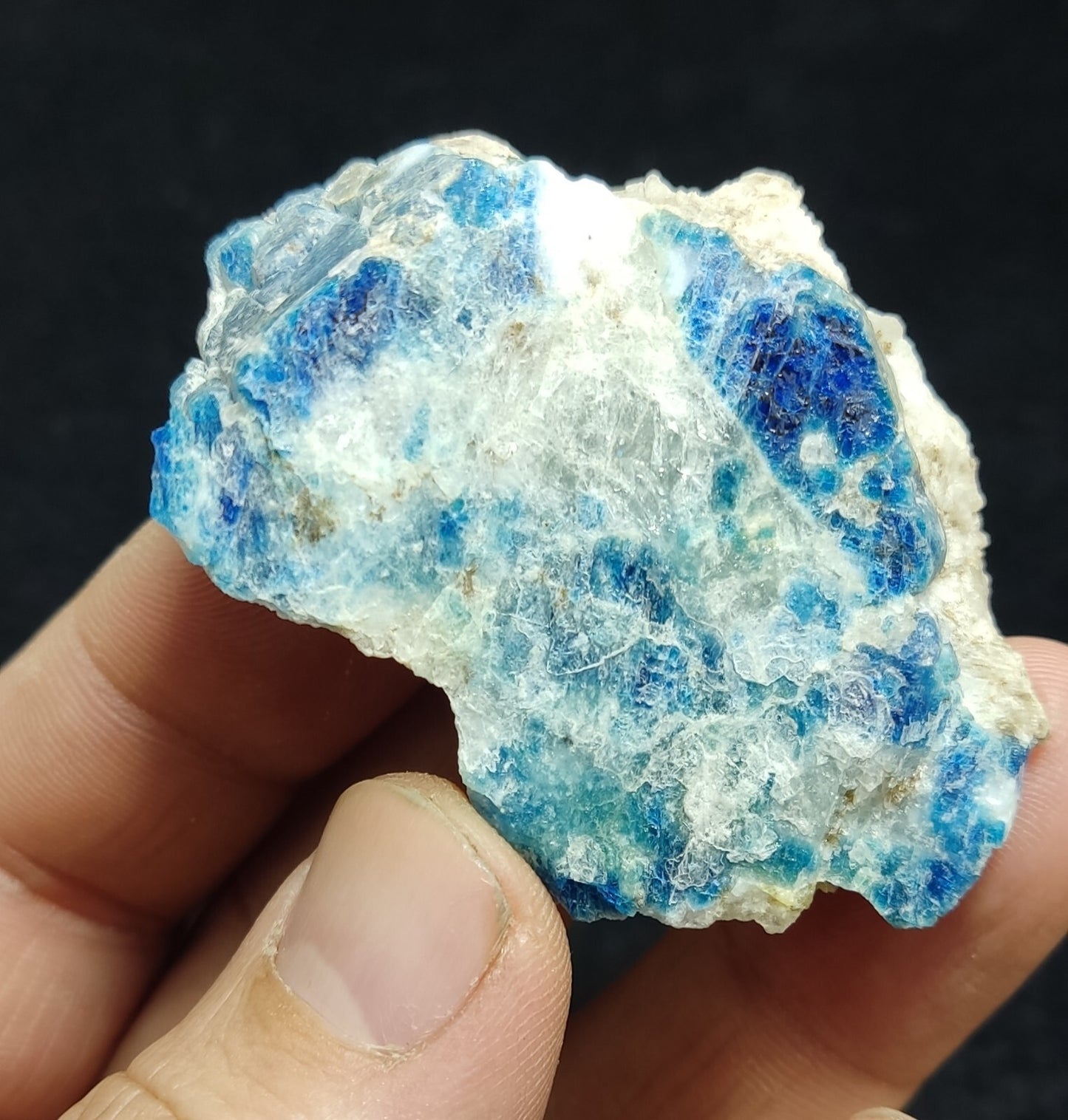 An Aesthetic specimen of fluorescent Lazurite 38 grams