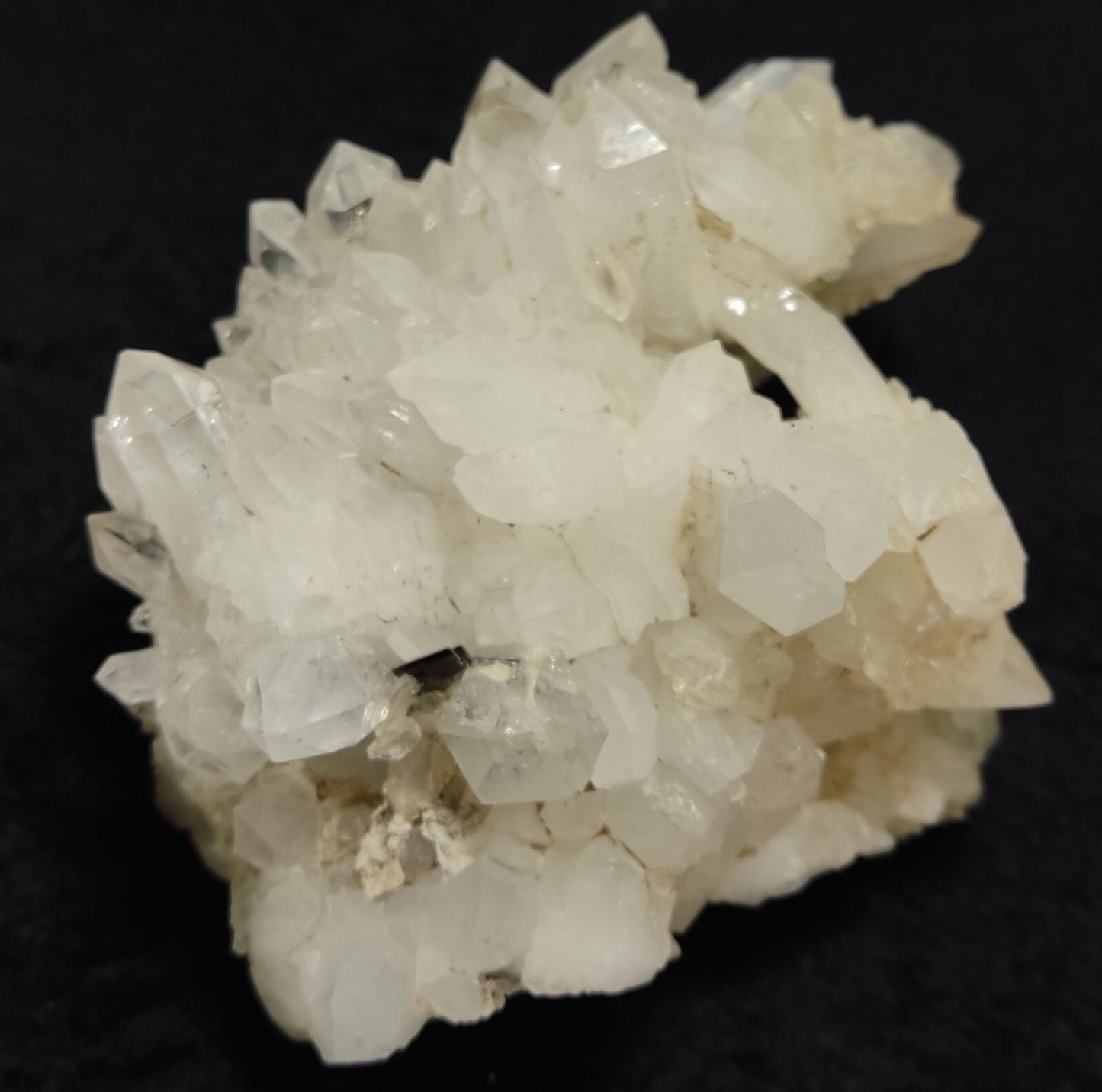 An Aesthetic terminated specimen of Quartz cluster with brookite 368 grams