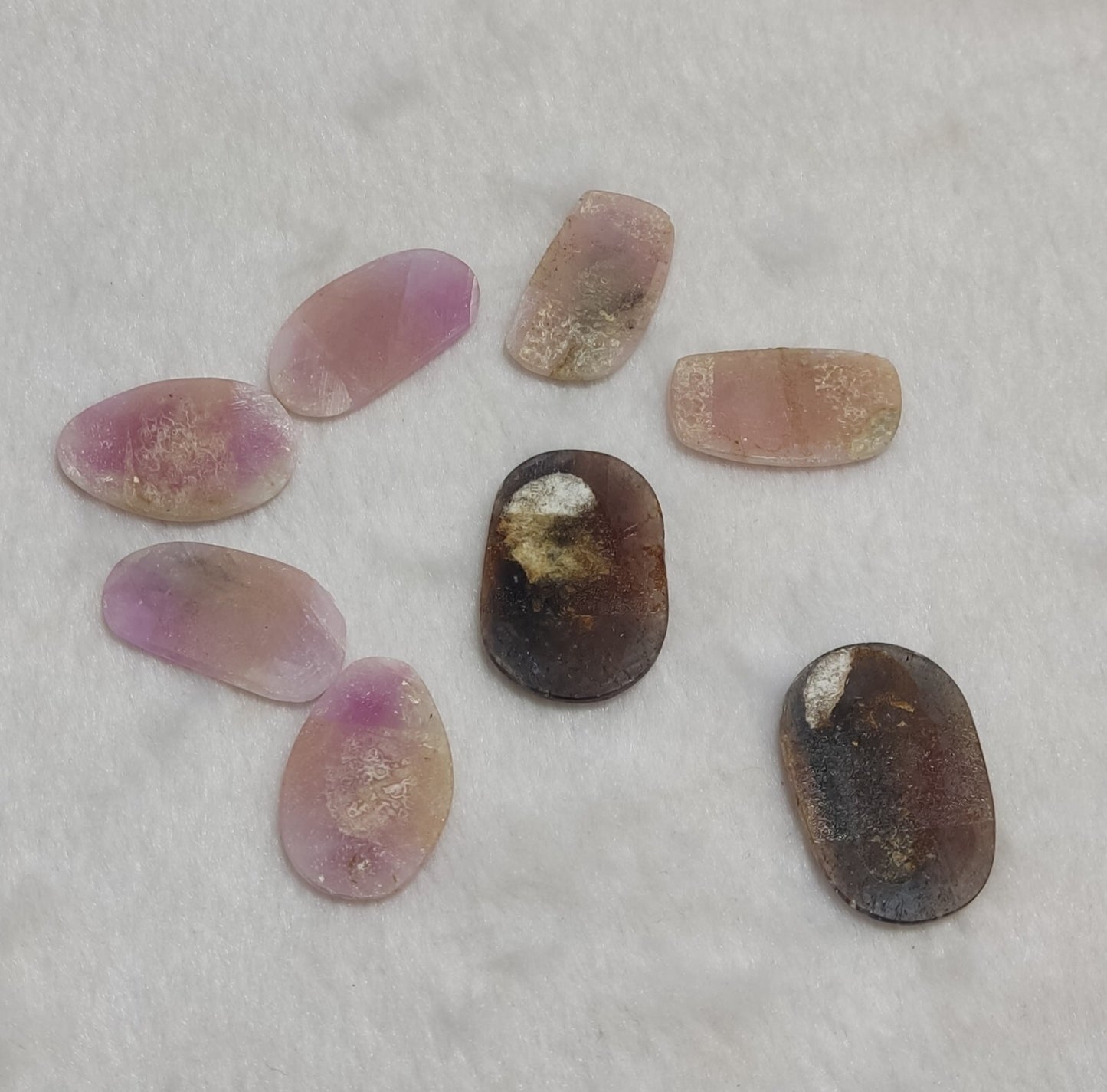 189 carats in weight, in 4 pairs, Total 8 gems, rose cut natural sapphires lot